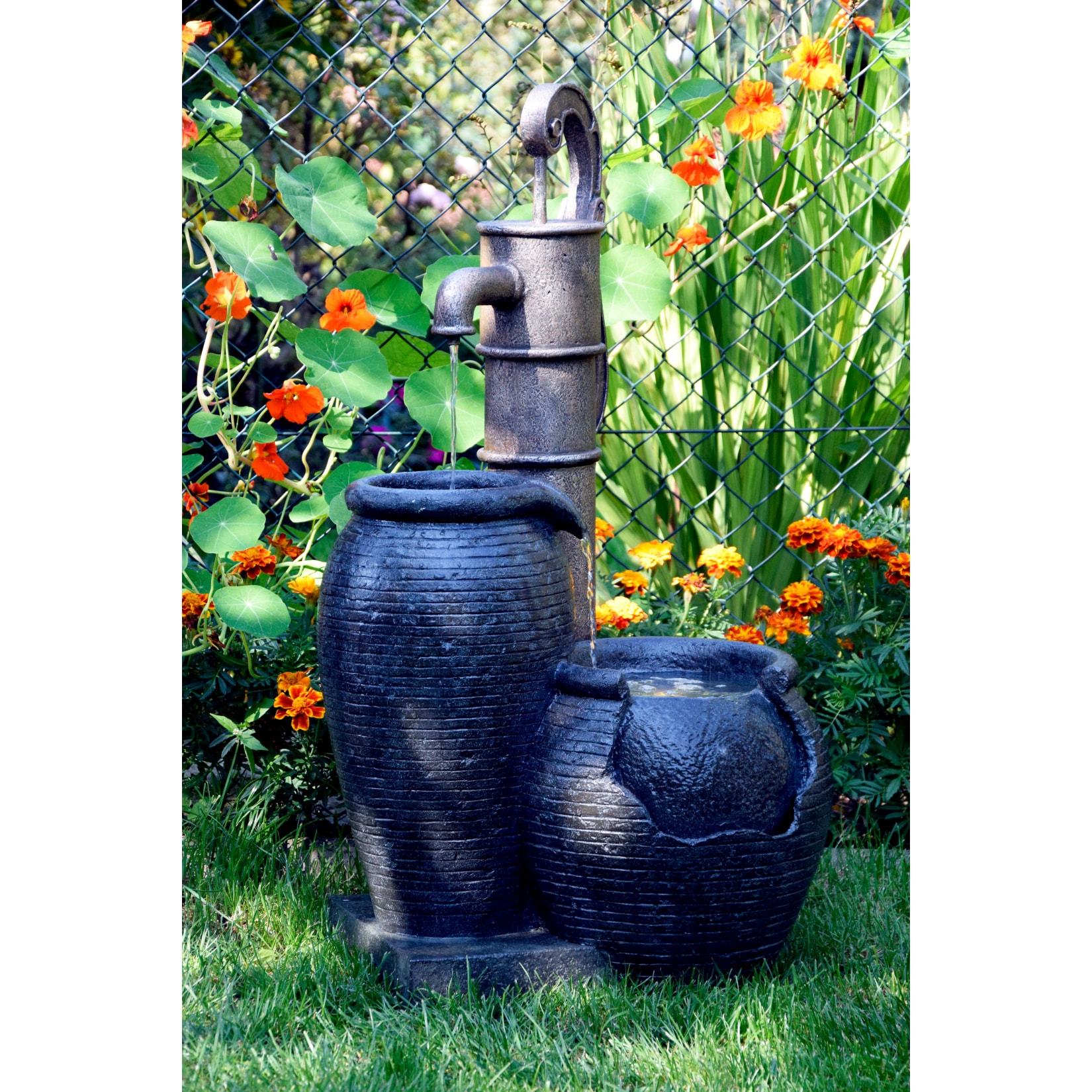 Dobar 96200e Design-Gartenbrunnen mit Handpumpe 