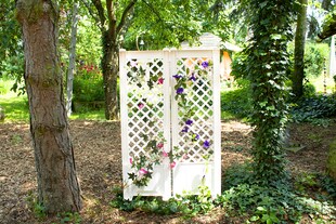 KHW Spalier mit Erdspieß 43 cm - 2er-Set, weiß 