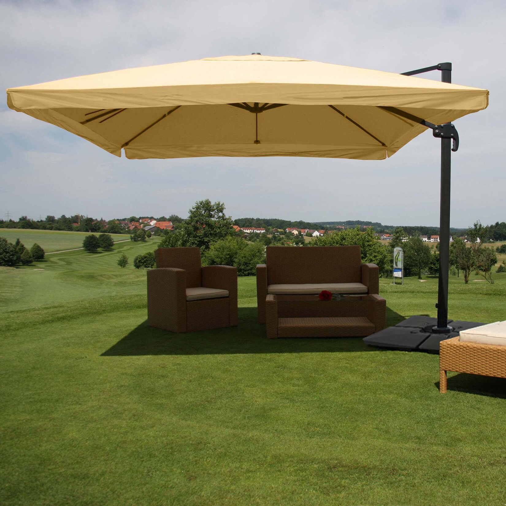 Gastronomie-Ampelschirm MCW-A96, 3,5x3,5m (Ø4,95m) Polyester/Alu 25kg ~ Flap, creme mit Ständer