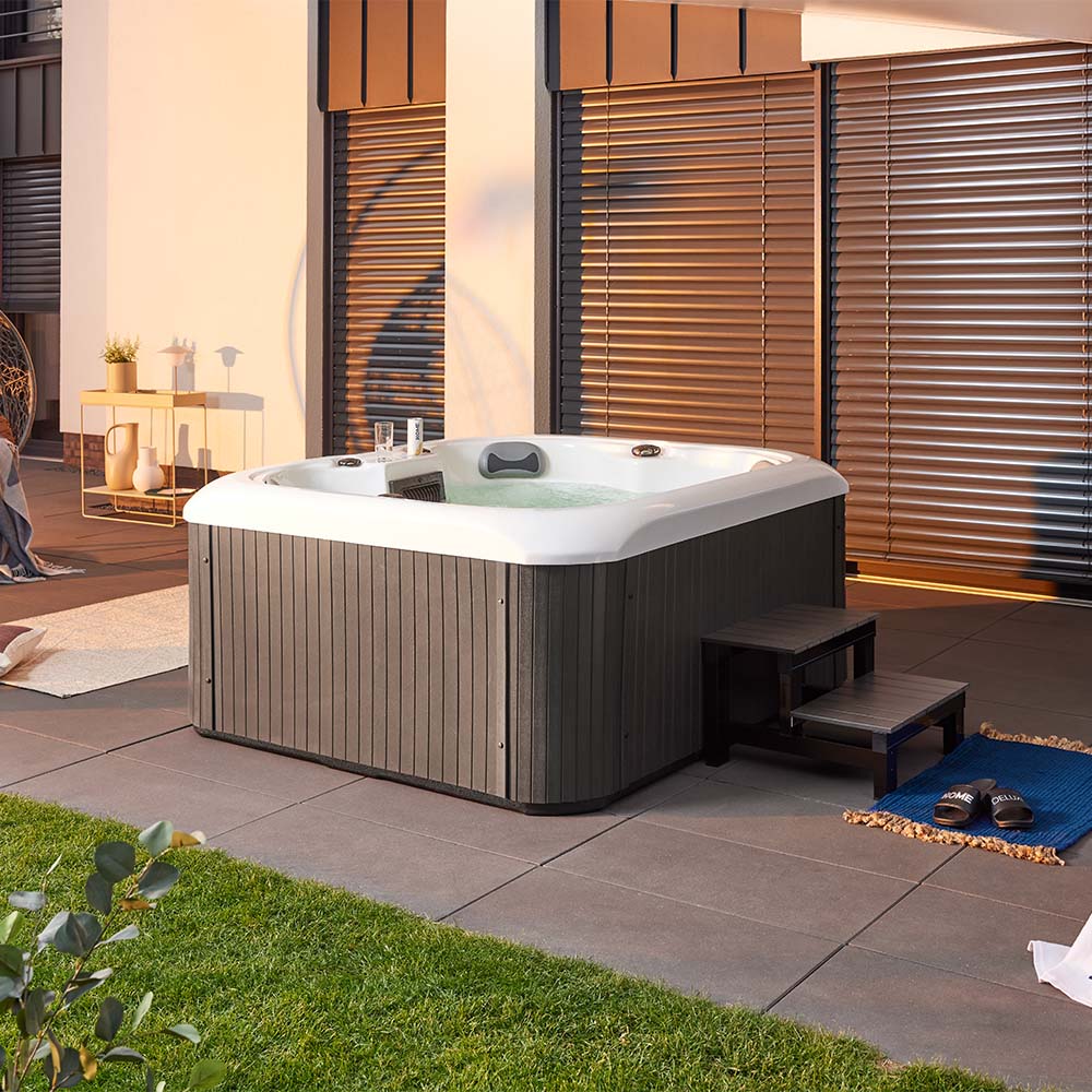 Home Deluxe Sea Star Outdoor Whirlpool inkl. Treppe und Thermoabdeckung 