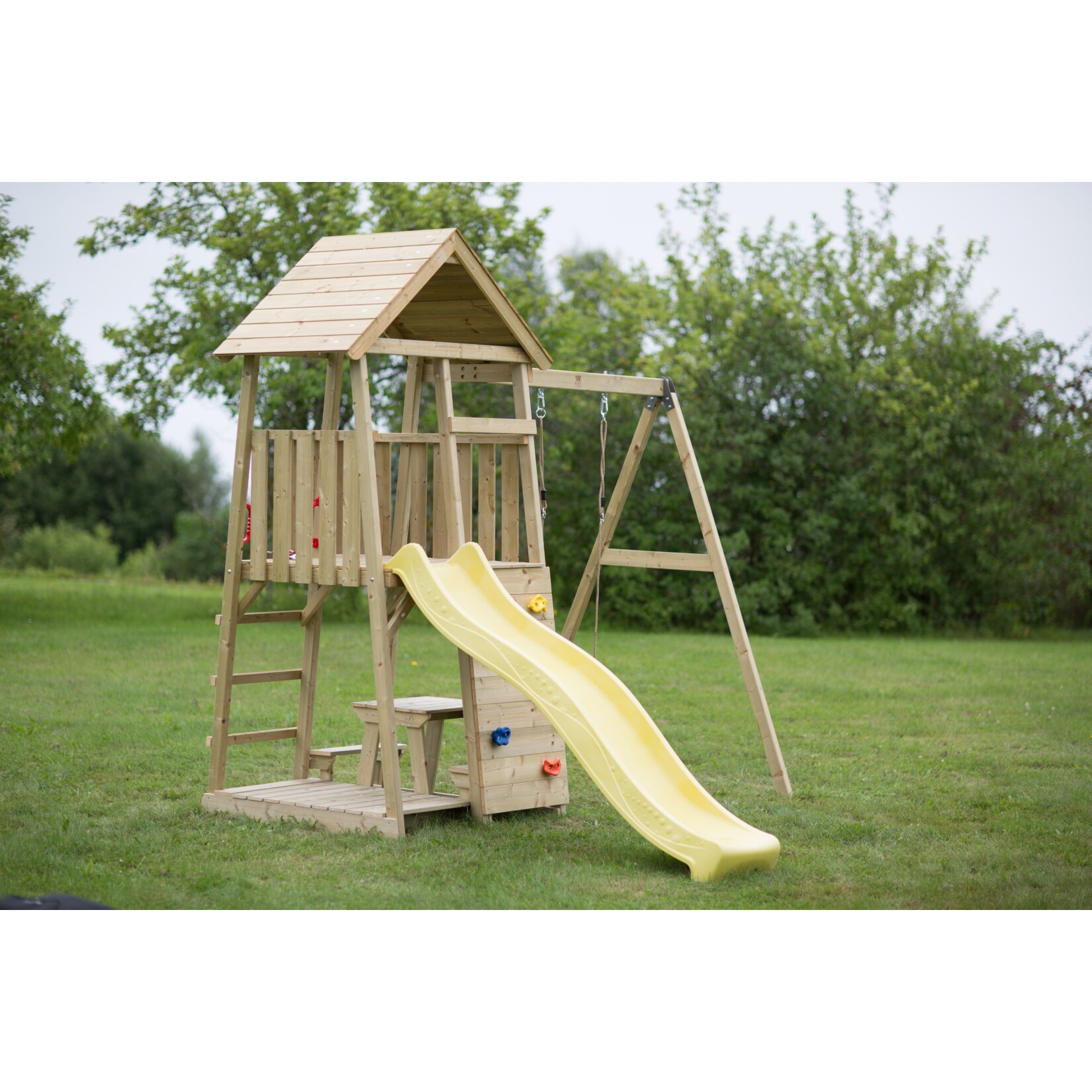 Spielturm Pelikan