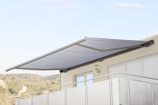 Elektrische Kassettenmarkise MCW-H27, Markise Vollkassette 6x3m ~ Acryl creme, Rahmen weiß 