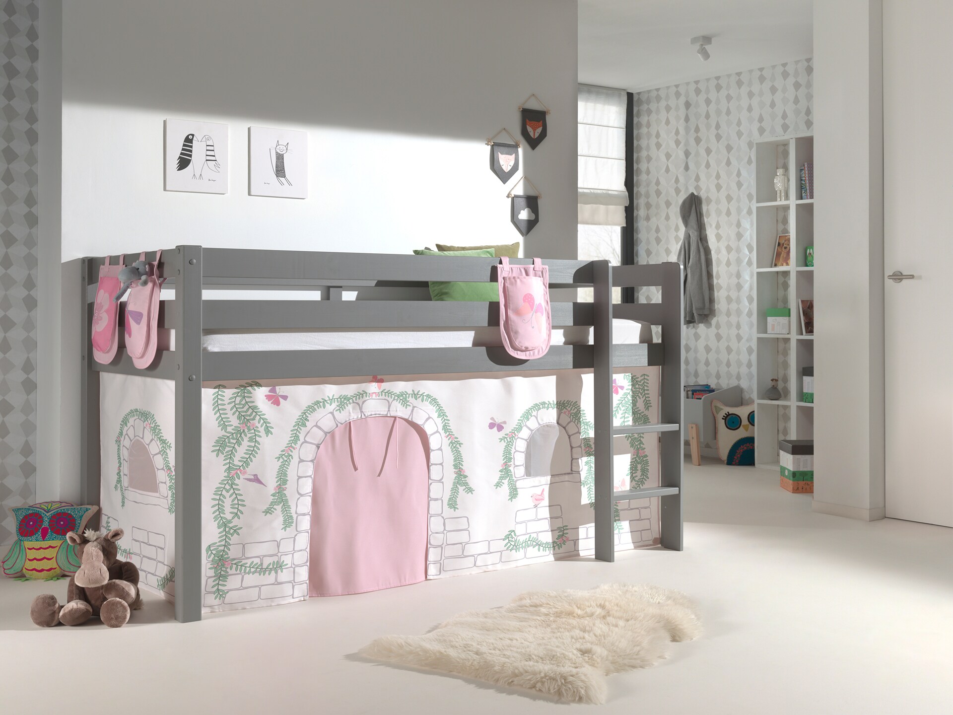 Spielbett Pino mit Textilset Vorhang und 3 Taschen versch. Designs 