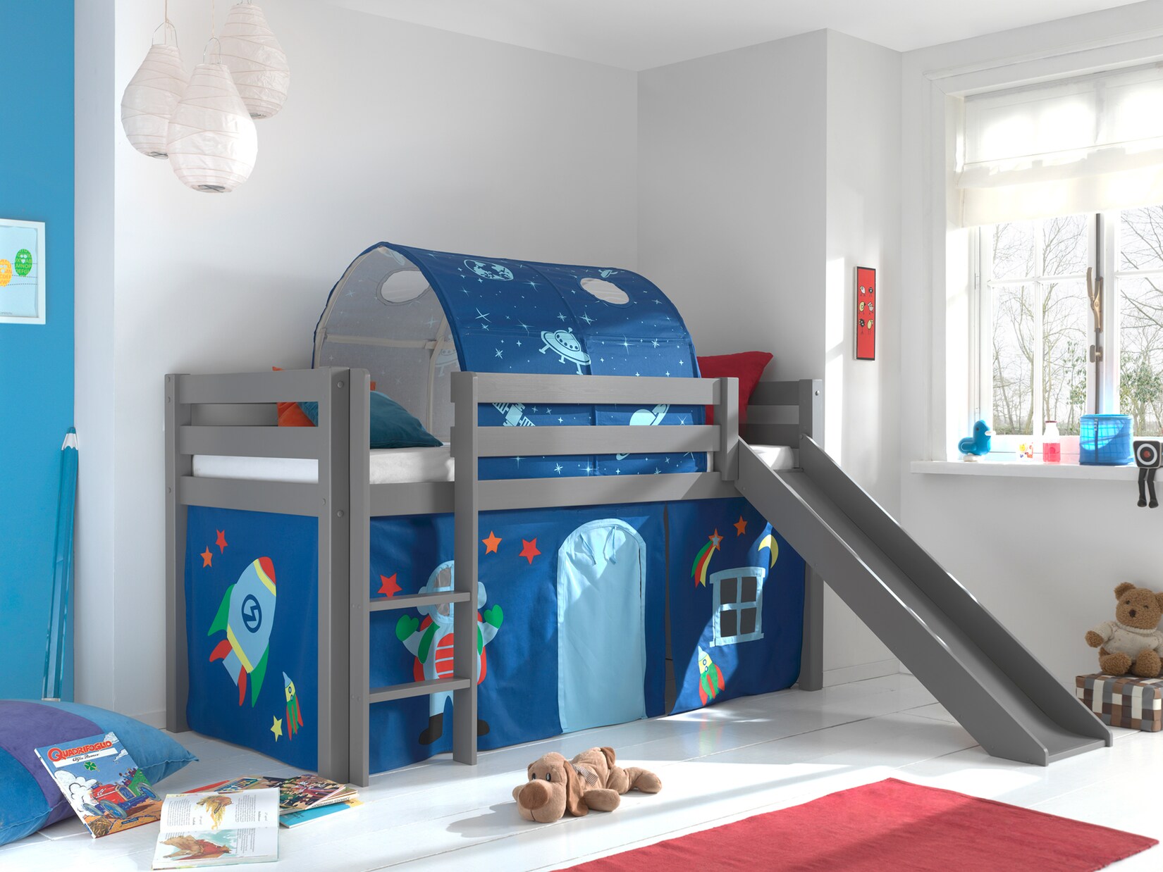 Spielbett Pino inkl. Rutsche mit Textilset Vorhang und Tunnel versch. Designs
