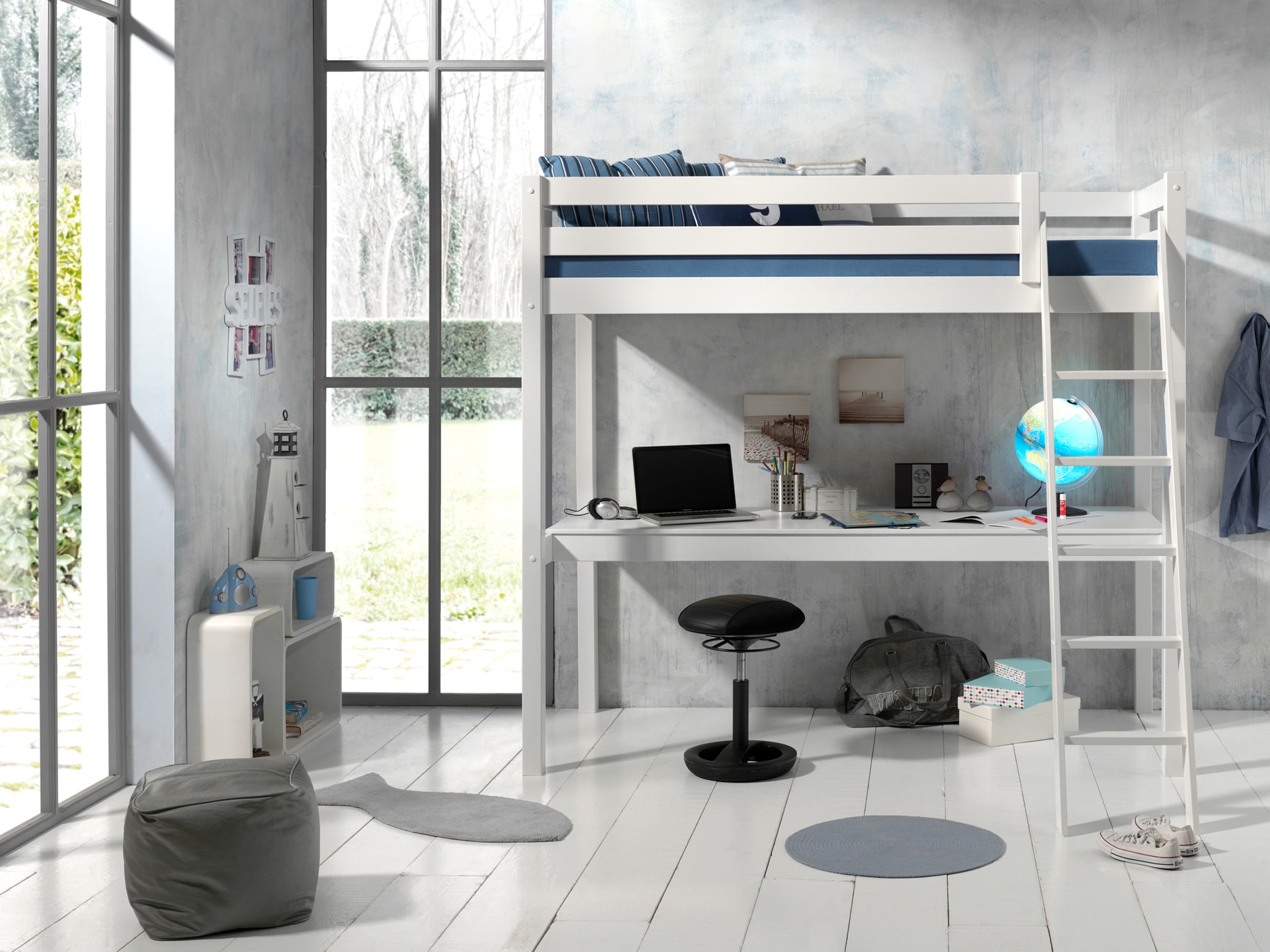 Hochbett mit Liegefl&auml;che 90 x 200 cm und gro&szlig;er Schreibtischplatte versch. Farben 