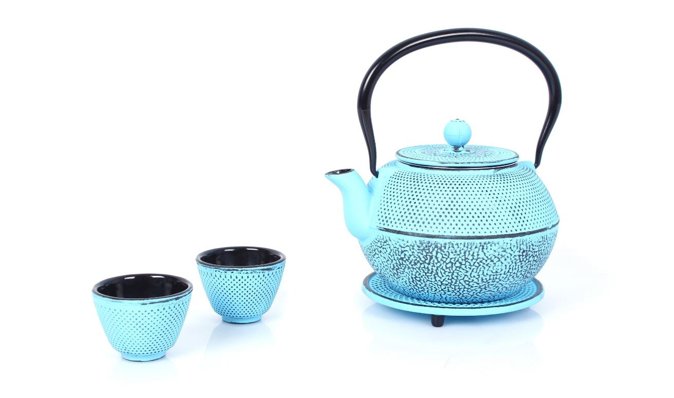 Teeservice aus Gusseisen hellblau 1,1L