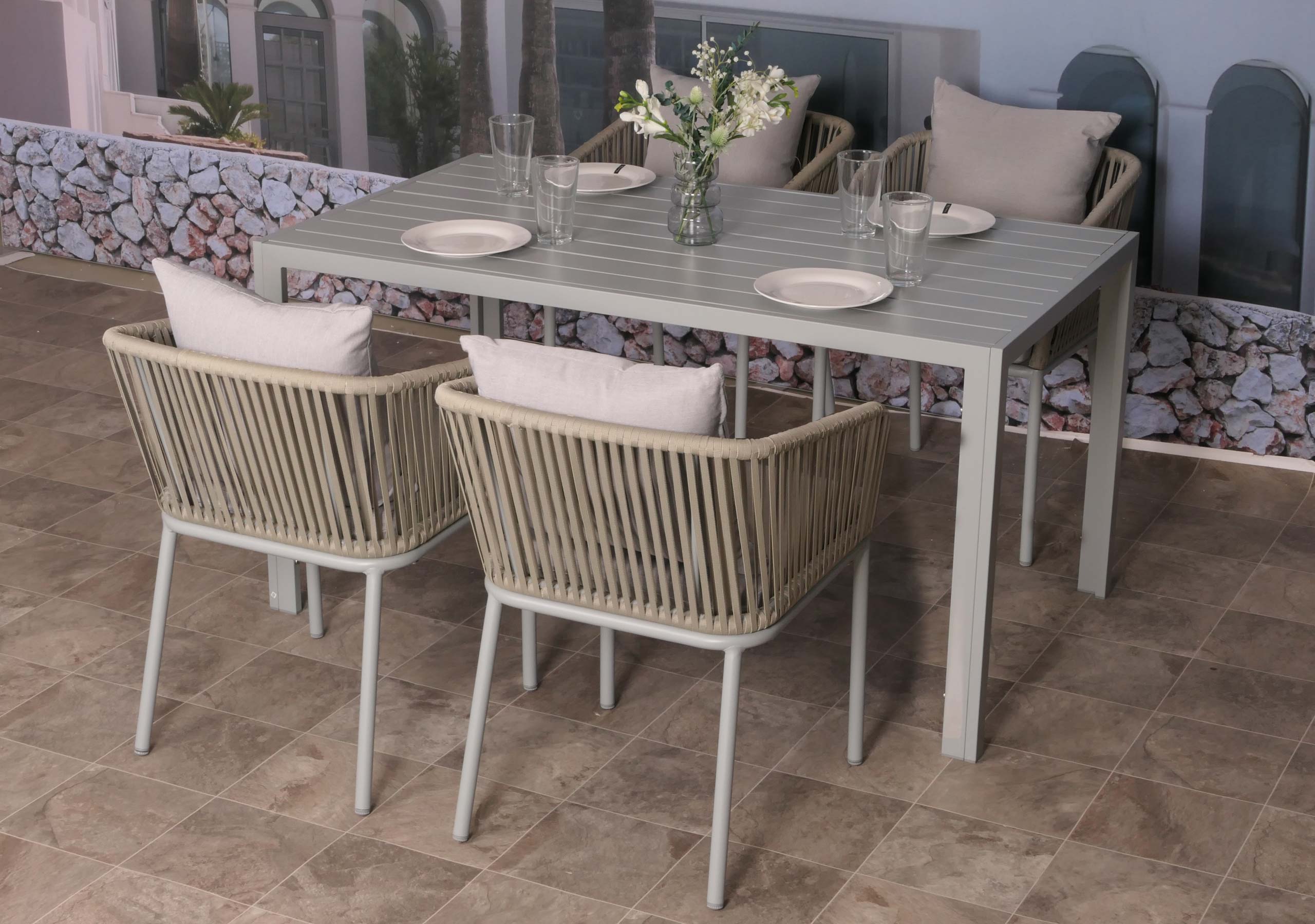 Gartengarnitur MCW-N41, Tisch+4xStuhl, wetterfest Alu 140x80cm, Seilgeflecht Rope ~ grau Kissen grau 