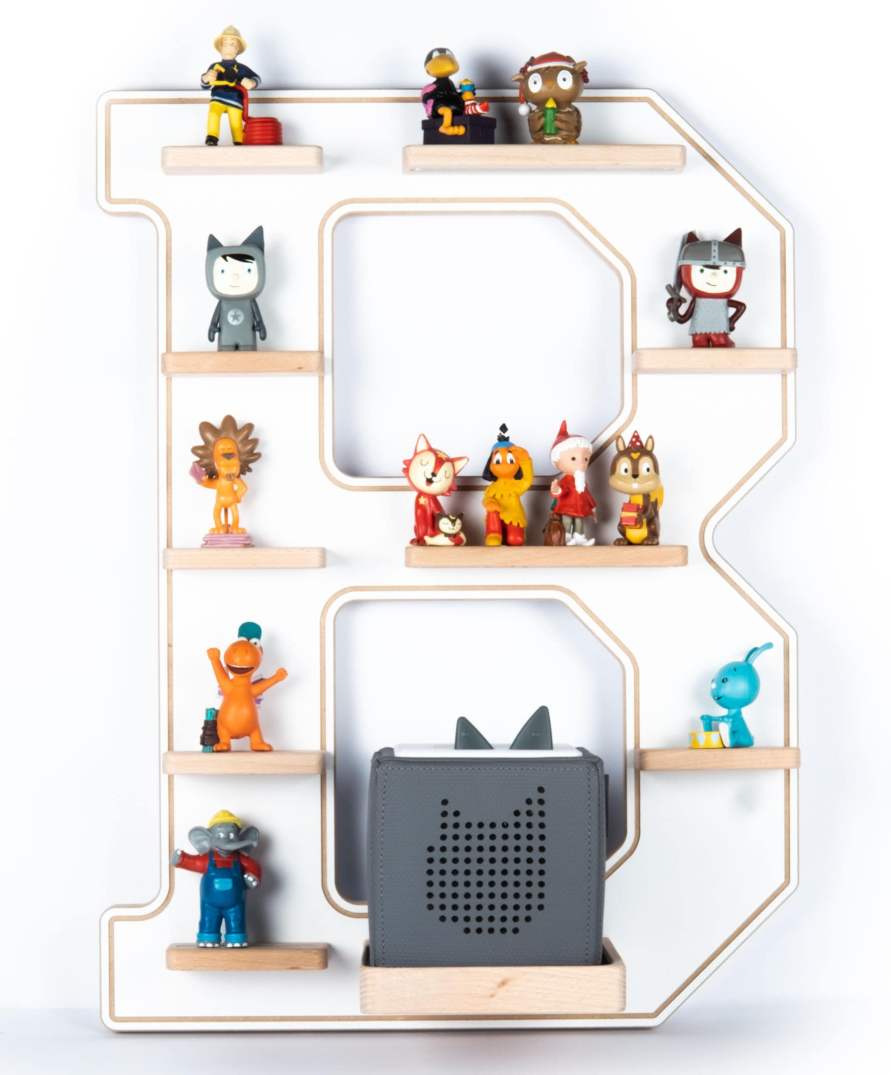 BOARTI Kinderregal Buchstabe B | h&auml;ngend f&uuml;r Toniebox und Tonie Figuren | platzsparendes Regal | Ma&szlig;e H. 54 x B. 41 x T. 19 | Wandregal Musikbox Figuren Aufbewahrung Magneteins&auml;tzen | Aufbewahrungsregal Holz 