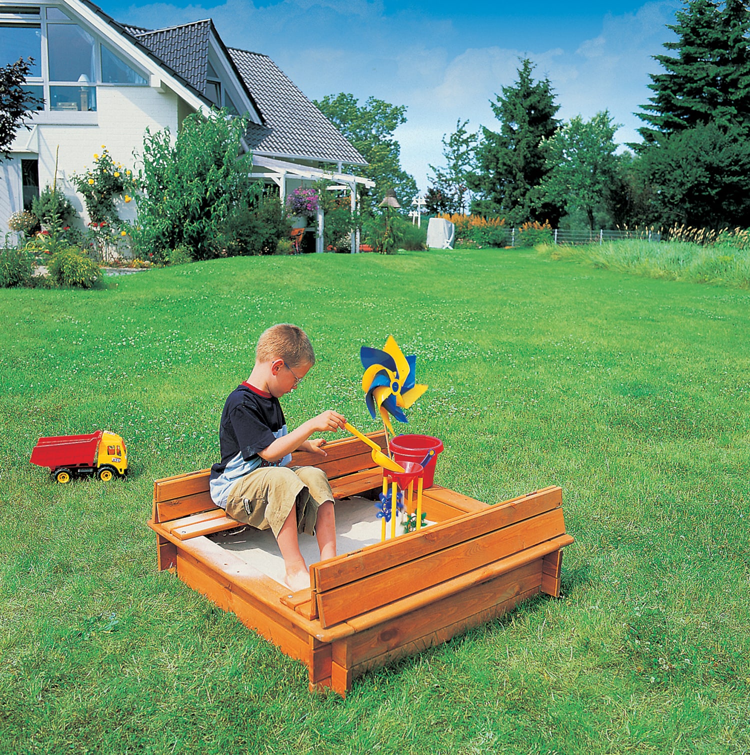 Promadino Sandkasten "Donald" 100x100 m. klappbarer Abdeck. 