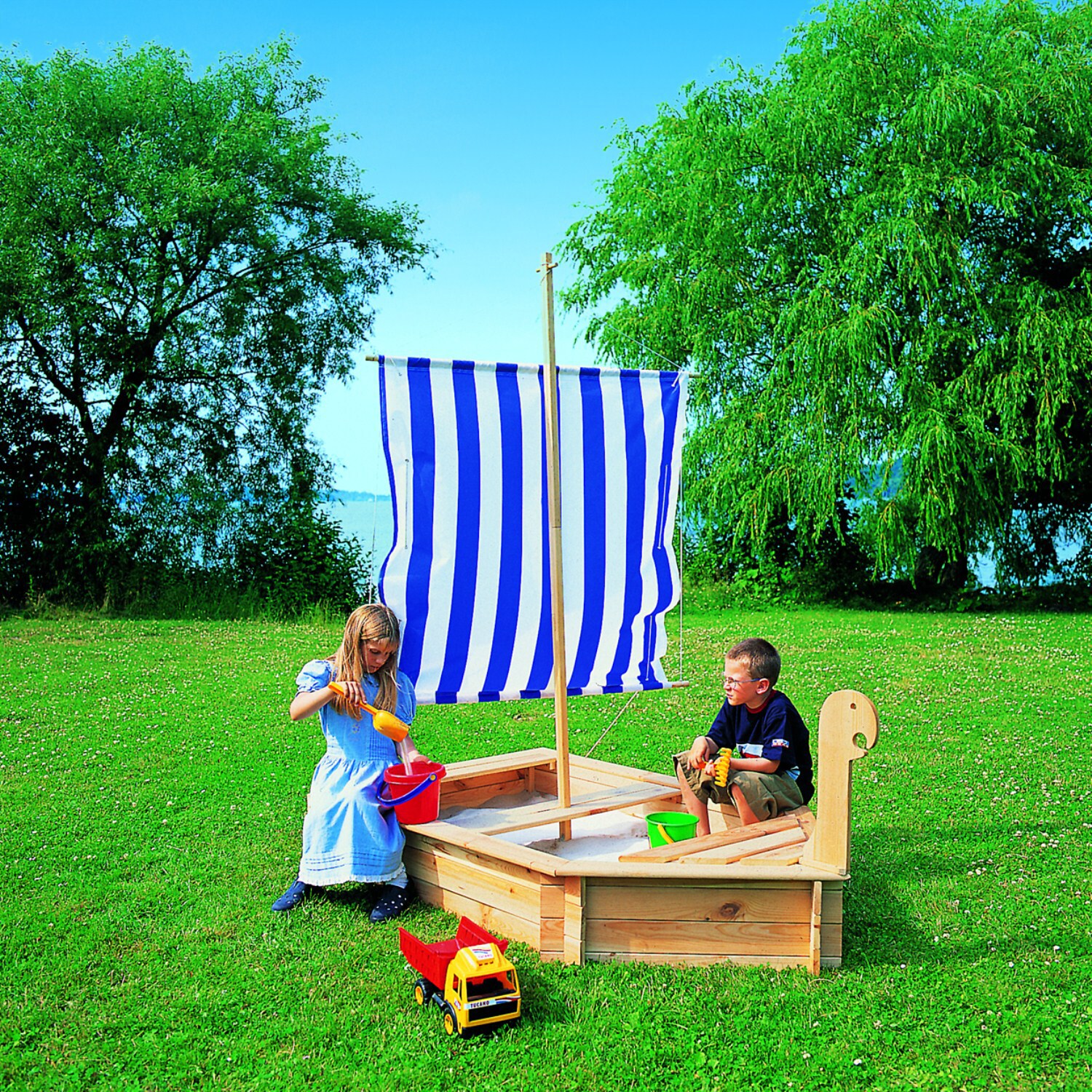 Promadino Sandkasten "St&ouml;rtebeker" mit Segel 
