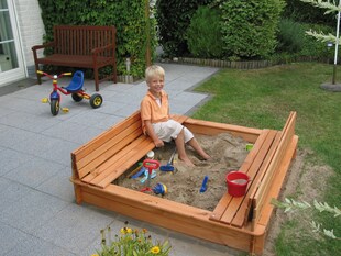 Promadino Sandkasten "Donald" 140x140 m. klappbarer Abdeck. 