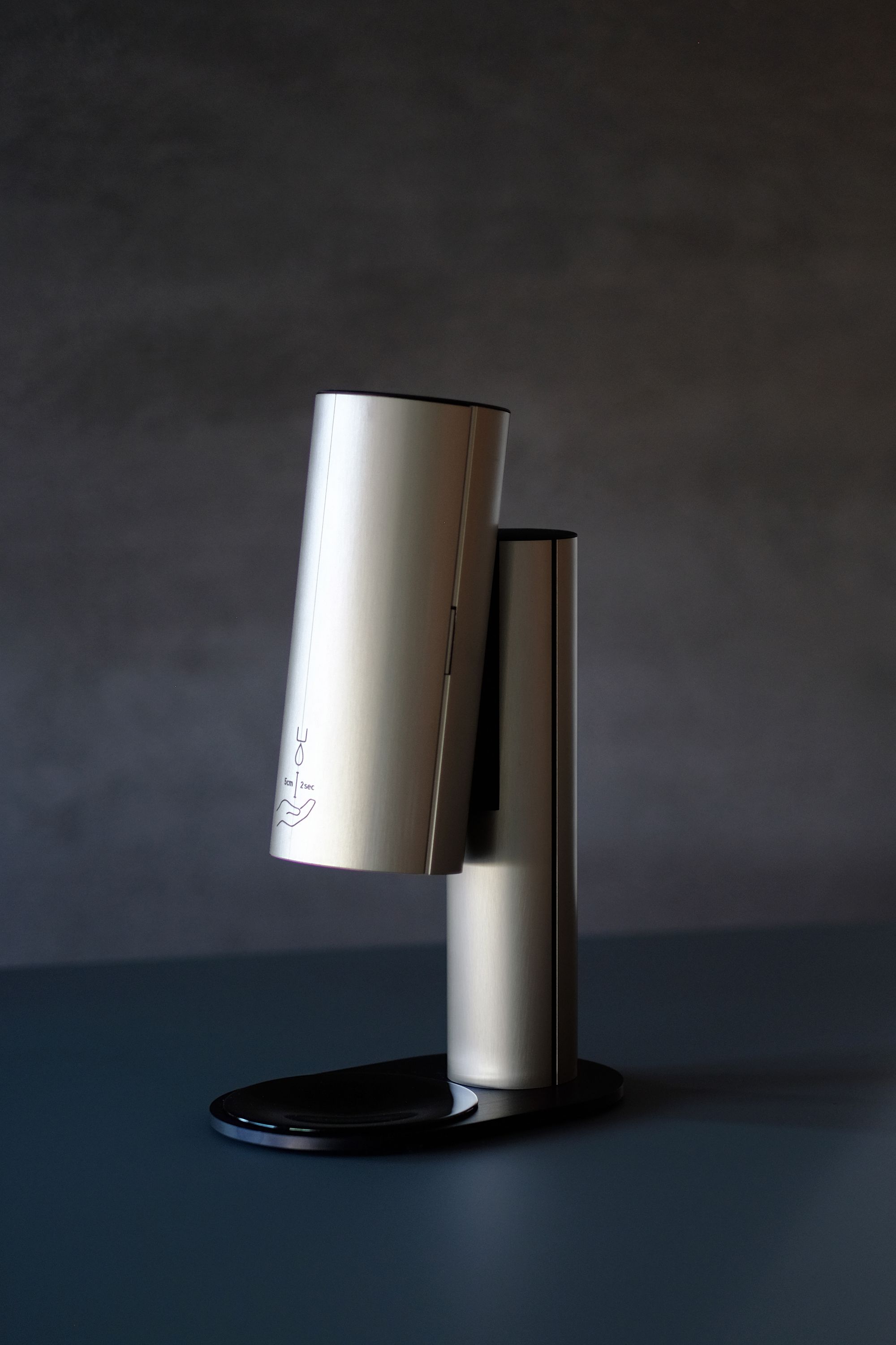 Starmix PureDiCo kabelloser Tisch-Desinfektionsspender mit Sensor und Aloe-Gel 