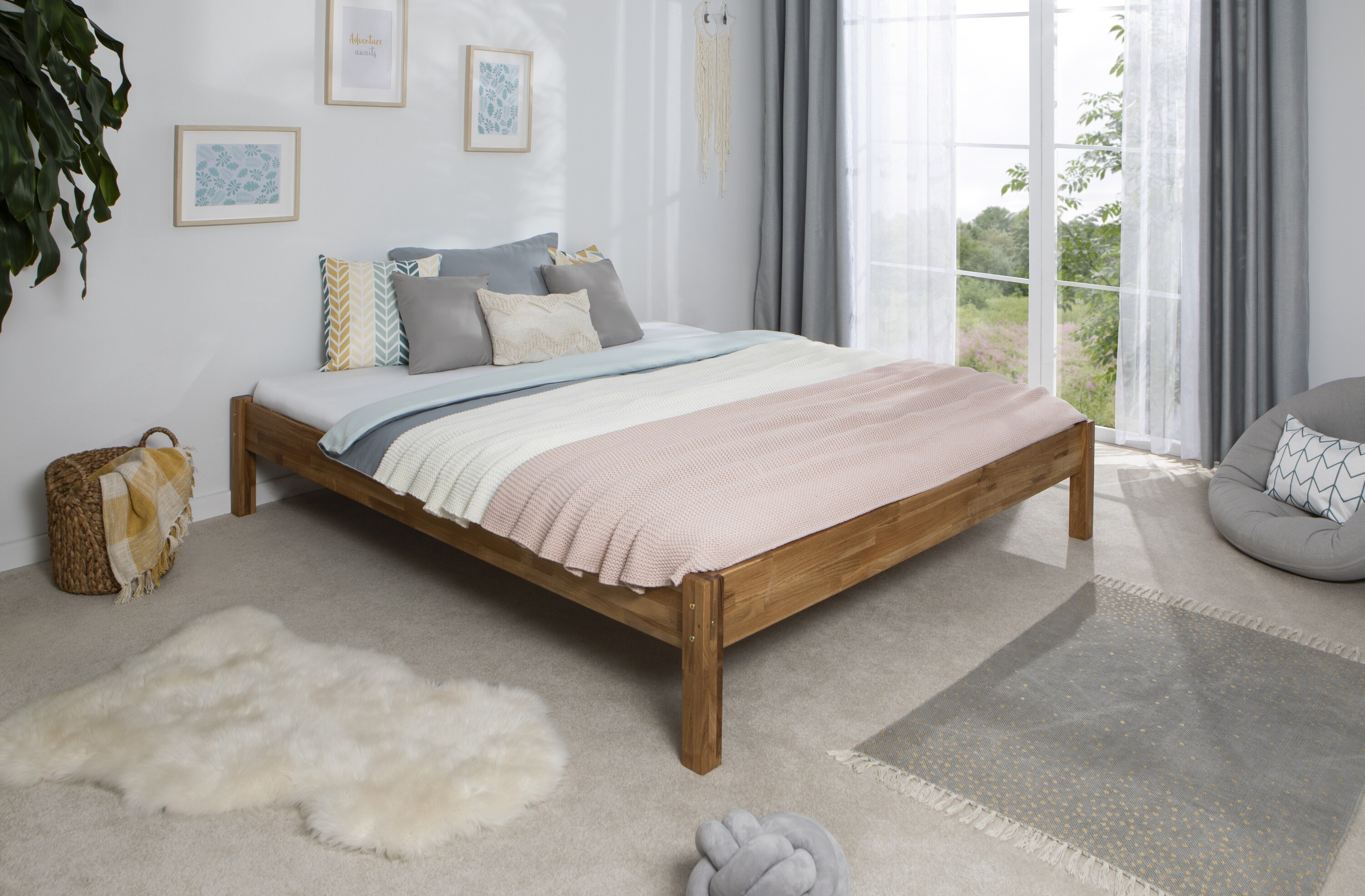 TiCAA Einzel- und Doppelbett "Dora" Eiche massiv ge&ouml;lt 