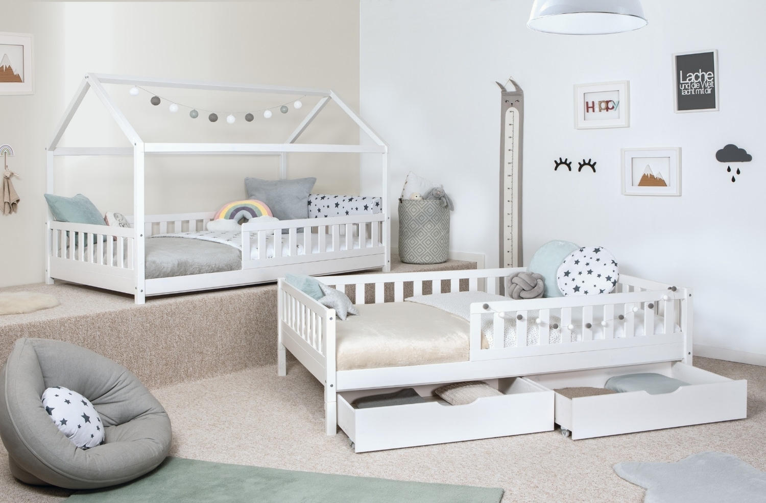 TiCAA 2 in 1 Hausbett Bodenbett wandelbar mit abnehmbaren Dach Duo 90x200, 100x200 cm, 120x200 cm, 140x200 Wei&szlig; f&uuml;r Jungen & M&auml;dchen mit Schubladen, Rausfallschutz & Rolllattenrost &ndash; aus Kiefer Massivholz 