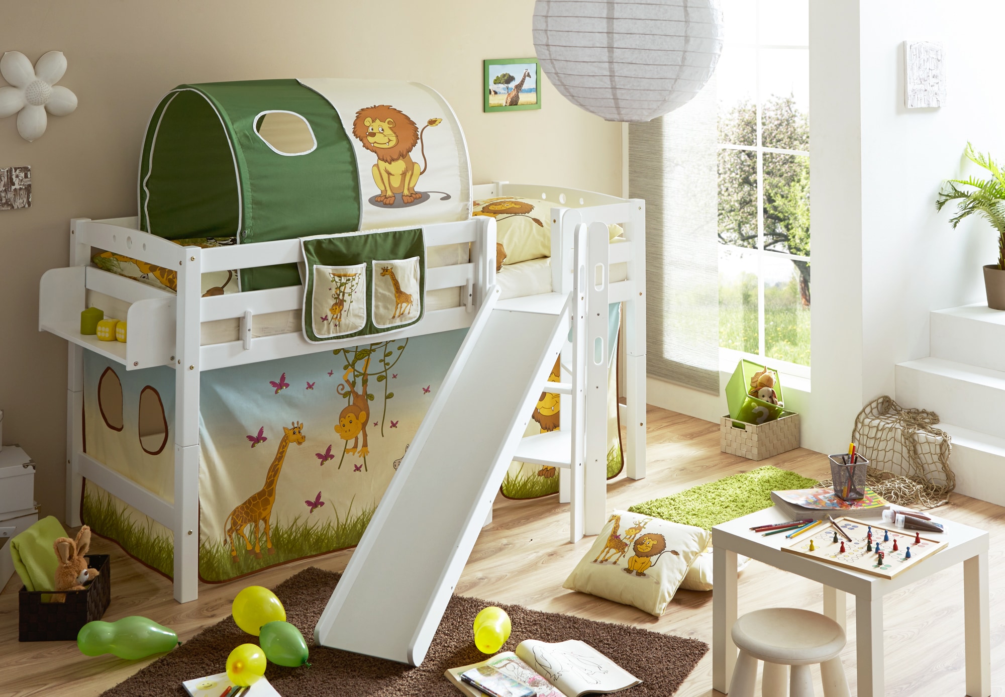 TiCAA Hochbett mit Rutsche Podestbett "Tino" Buche Wei&szlig; Motiv, teilbar mit Farbauswahl 
