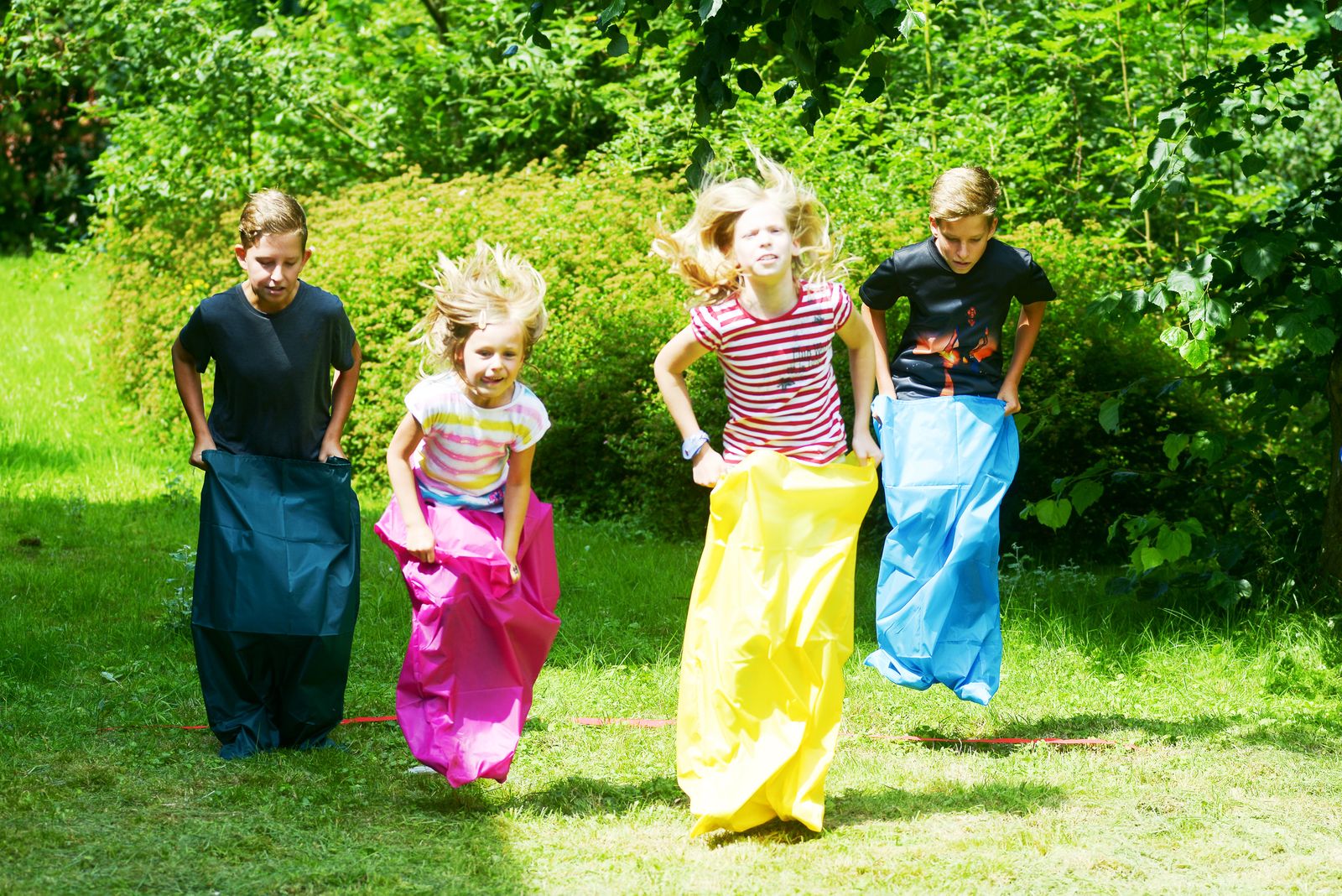 Best Sporting Kids Party Set 22 teilig, Sackh&uuml;pfen Eierlauf Sprint 