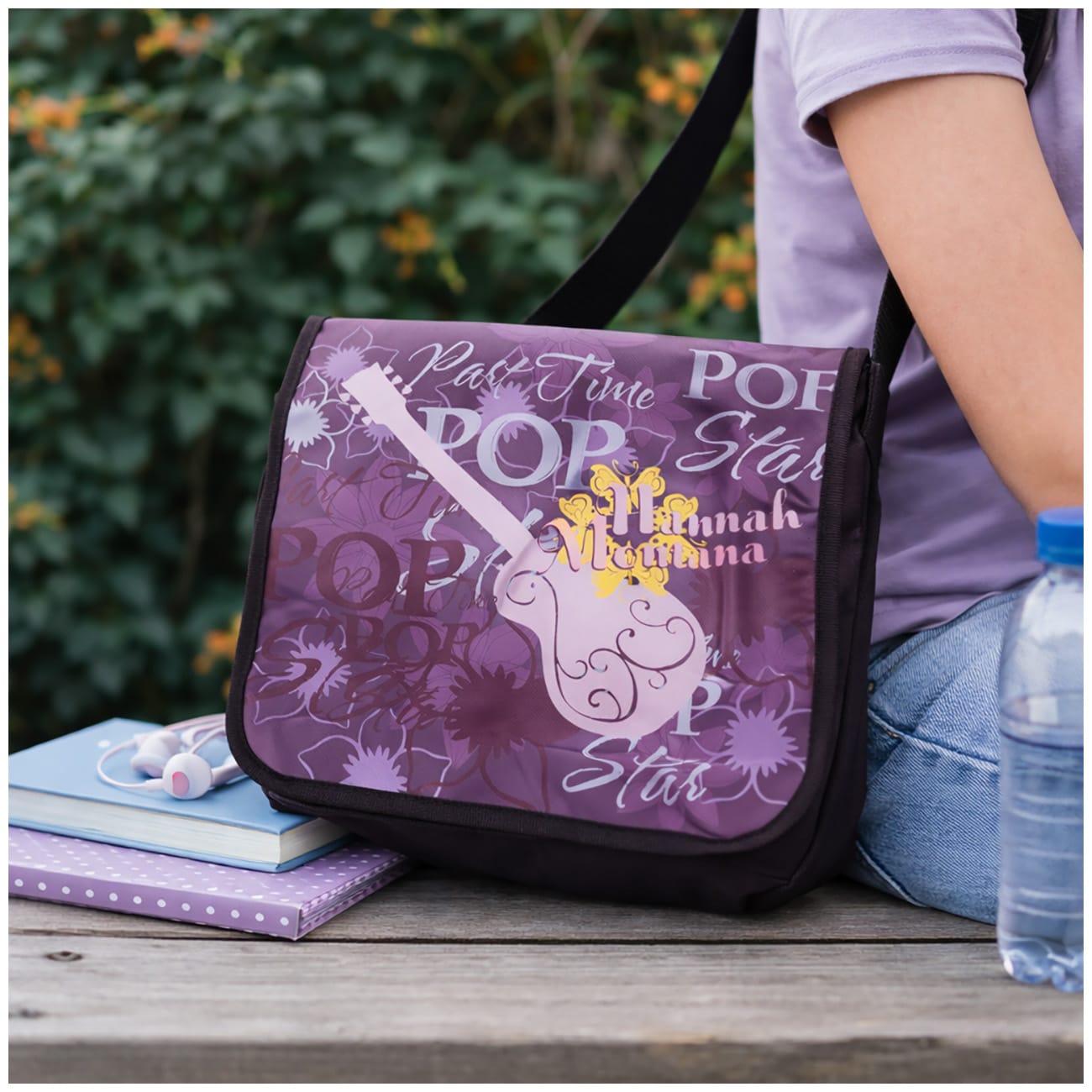 Umh&auml;ngetasche Lila Freizeit Tasche Schulbegleiter 35 cm 
