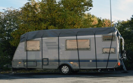 GreenYard® Wohnwagen Schutzdach 750 cm Schutzhülle Wohnmobil Abdeckung Dach  Garage