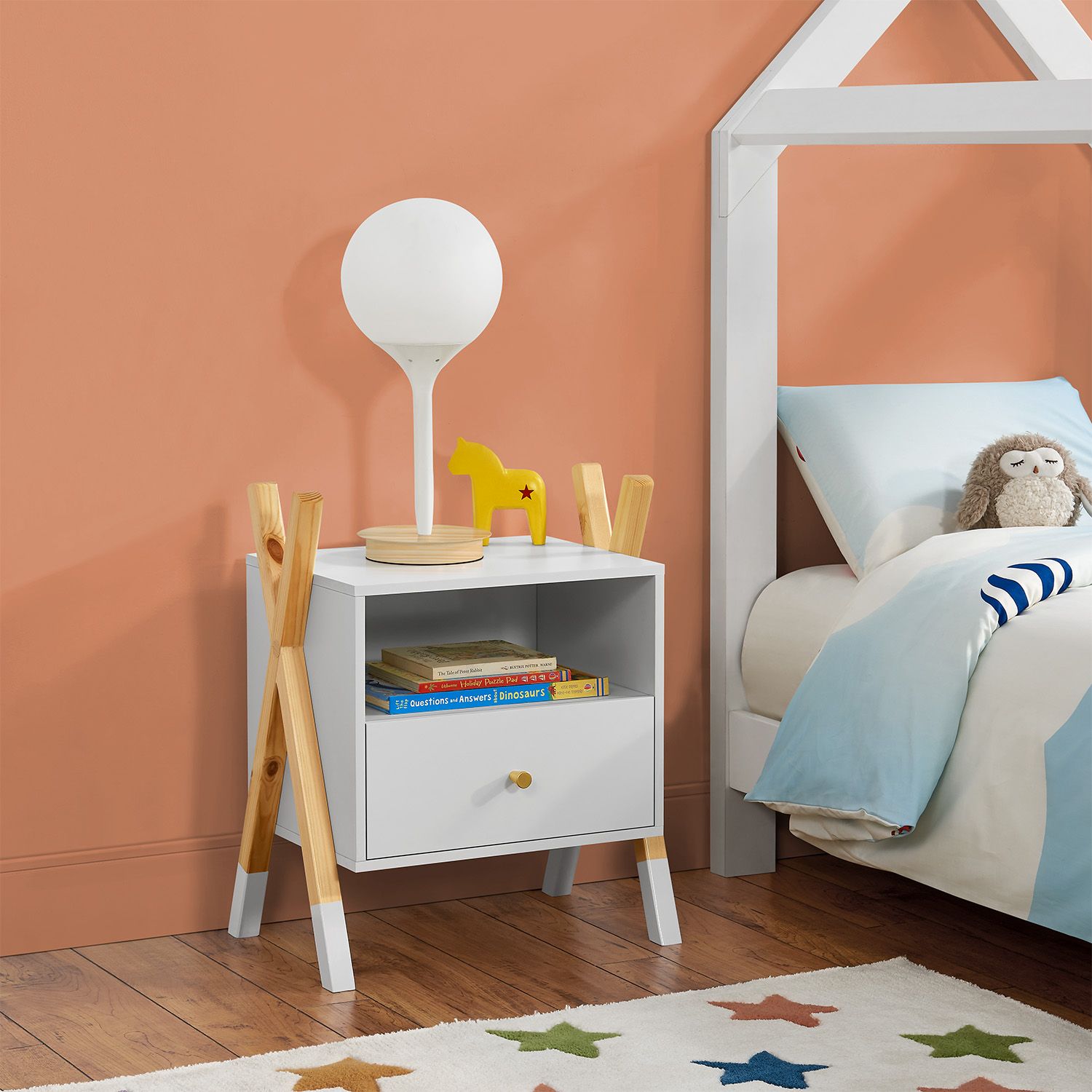 Juskys Kinder Nachttisch Jamie - Schublade, Ablage & Fach - kleiner Nachtschrank Holz