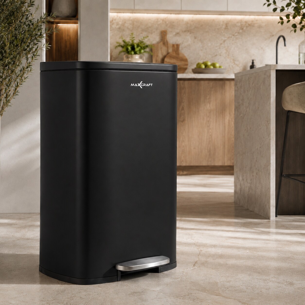 Mülleimer / Treteimer mit Soft Close Deckel - 50 Liter in Schwarz