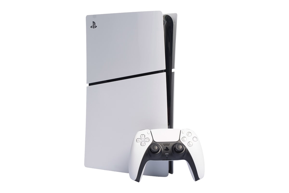 Sony PlayStation 5 Slim Disc + Fortnite Flowering Chaos , 1TB 