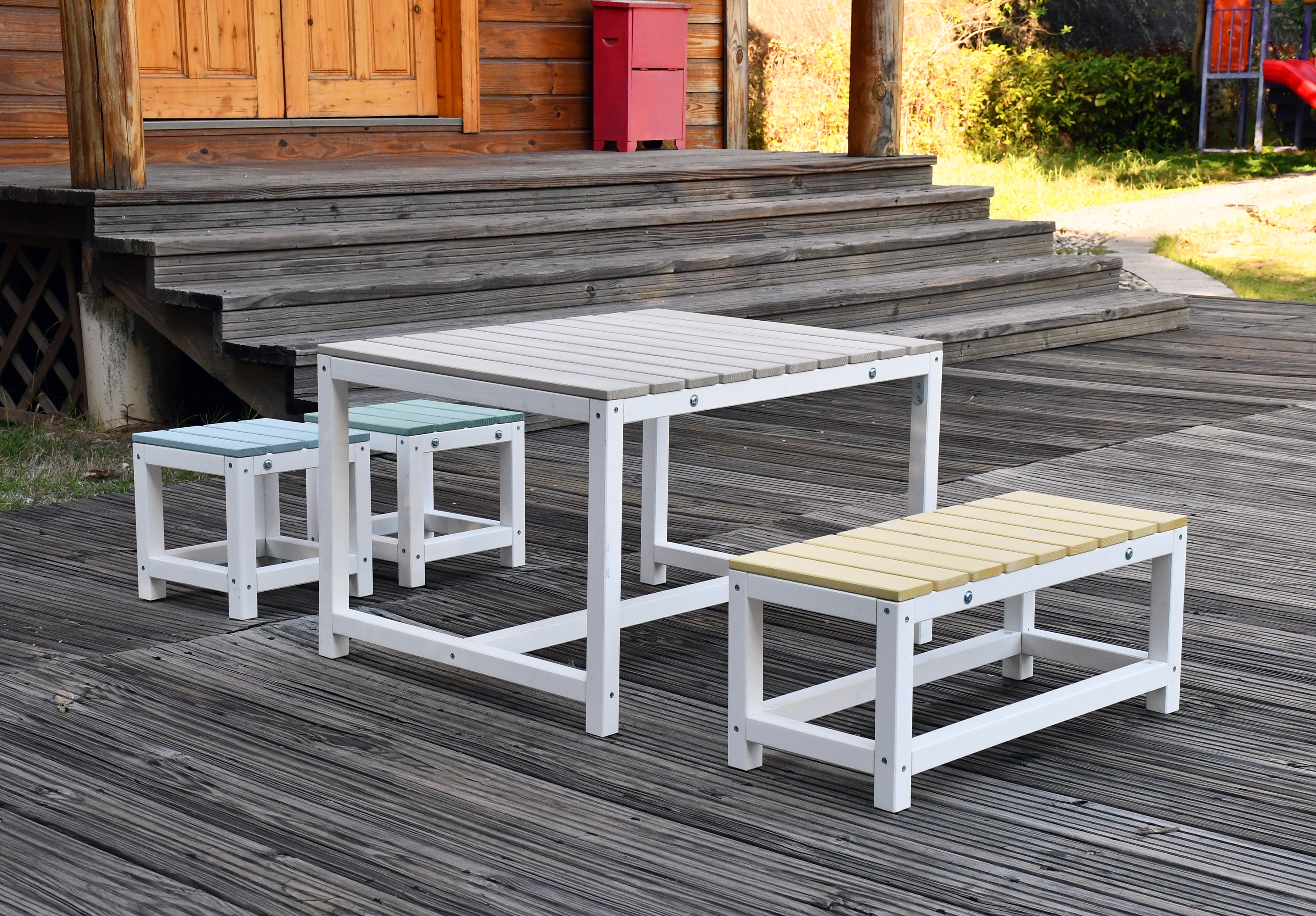 WONDERMAKE® Design Kindersitzgruppe Outdoor Garten Holz mit Abdeckung, Kinder-Sitzgarnitur Indoor Picknick-Gruppe ab 3 Jahre, weiß bunt bei Marktkauf online bestellen
