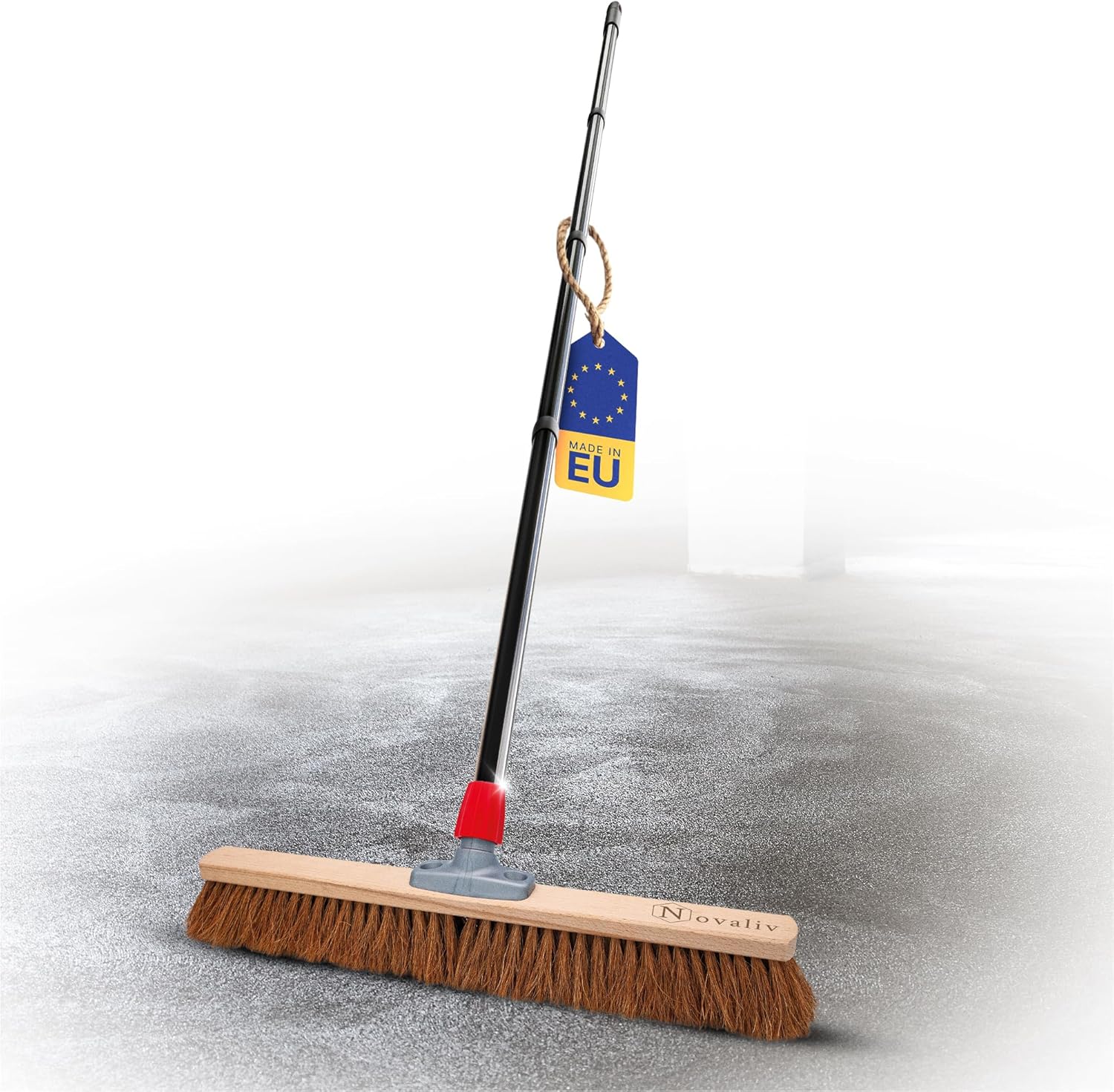Novaliv Kokosbesen 60 cm mit Stiel Kokosborsten Besen Naturborsten mit stiel Ideal als Werkstattbesen Hallenbesen Industriebesen Hausbesen Kehrbesen Malerbesen Haarbesen Terassenbesen Besen weich 