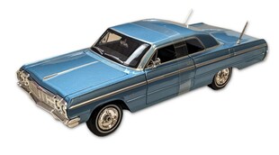 Maisto 32908 - Modellauto - Chevrolet Impala SS '64 (blau, Maßstab 1:26) Modell Auto Spielzeugauto 