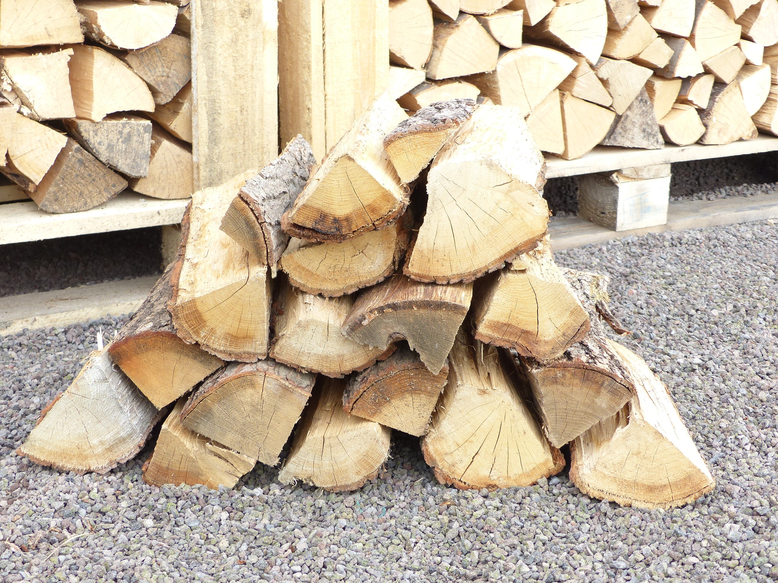 20 Kg Feuerholz Kaminholz Brennholz Eiche trocken Premiumqualit&auml;t 