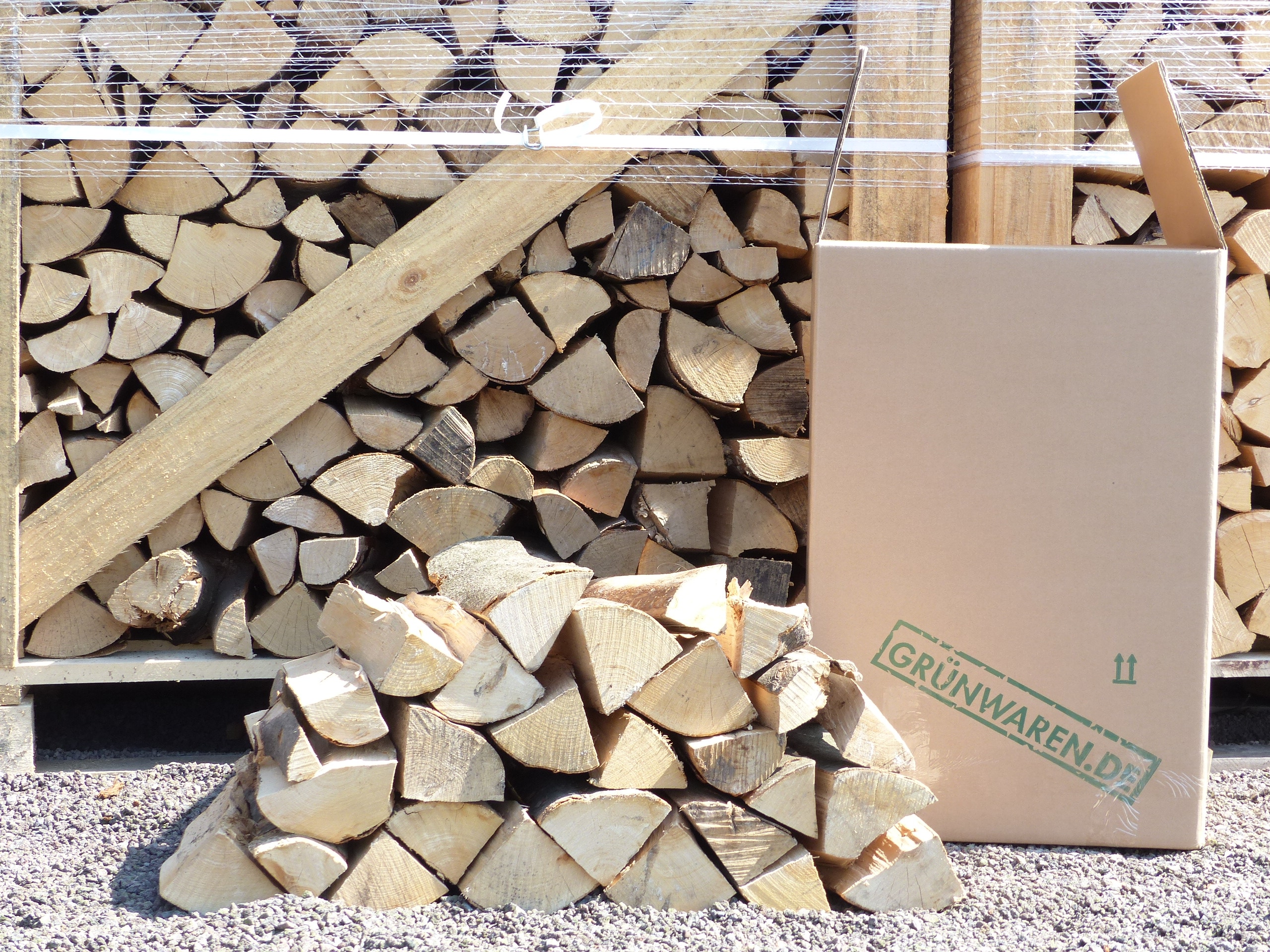 180 kg trockene Eiche, Kaminholz Brennholz Feuerholz Hartholz ca. 30 cm 