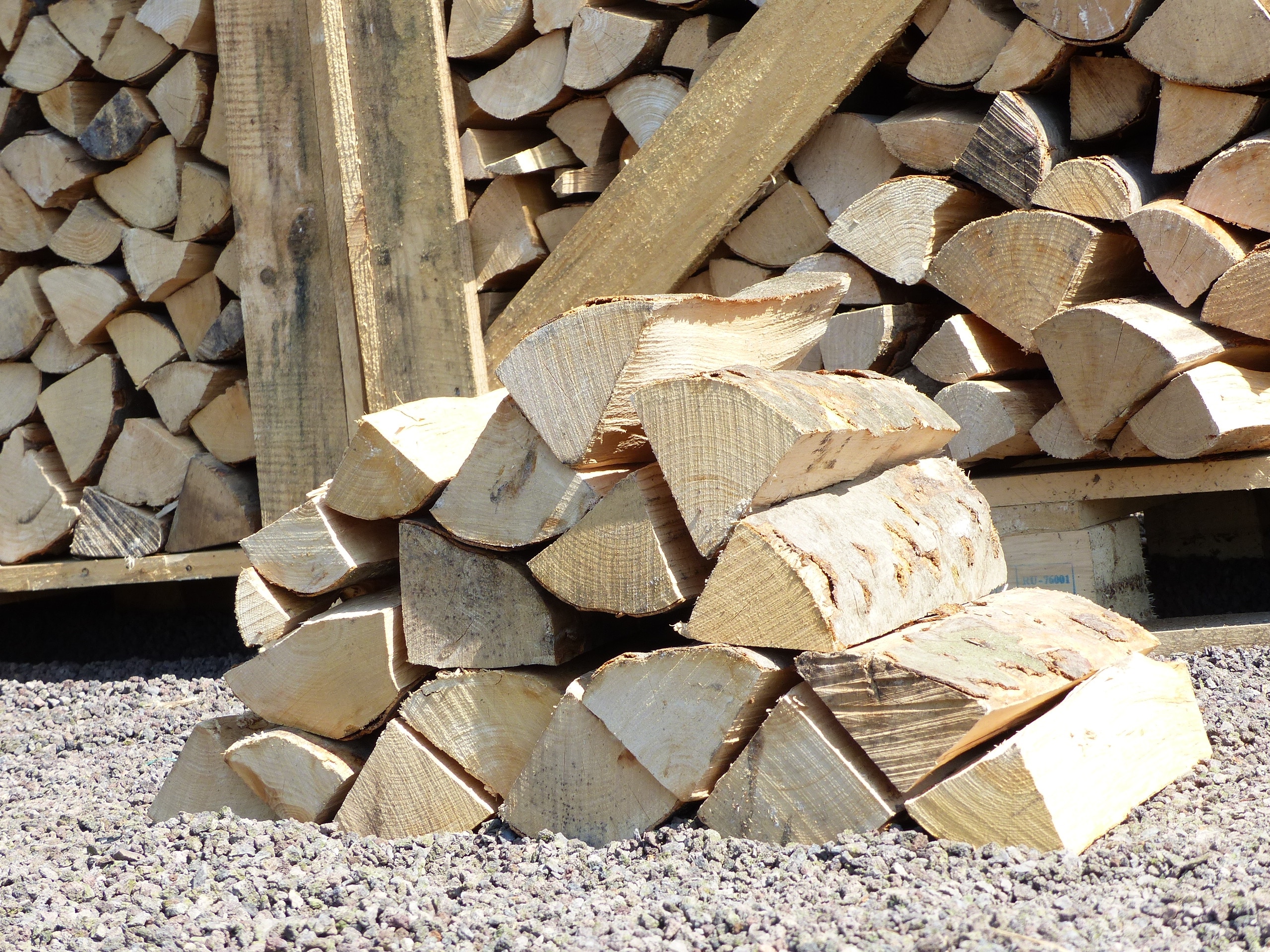 20 Kg Feuerholz | Brennholz Kaminholz Buche trocken Premiumqualit&auml;t 33 cm 