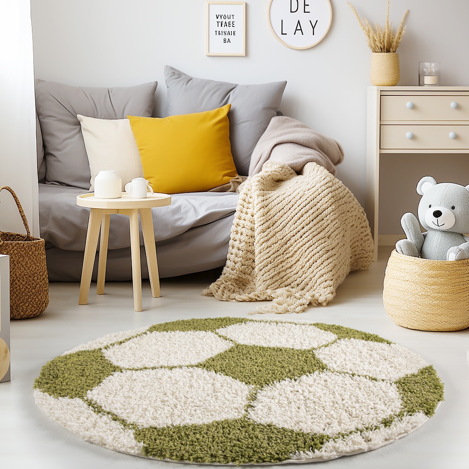 Kinderteppich MATREI, mit Fußball-Motiv, Grün, Ø 100 cm