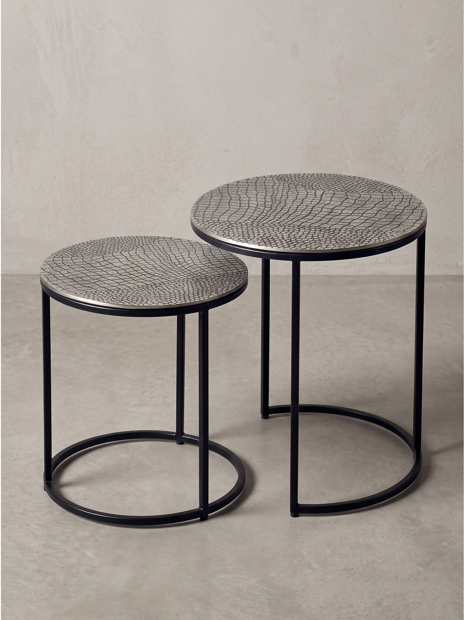 Beistelltische 2er-Set Aluminium Silber &Oslash; 40x48 cm - VIENNE | Kadima 