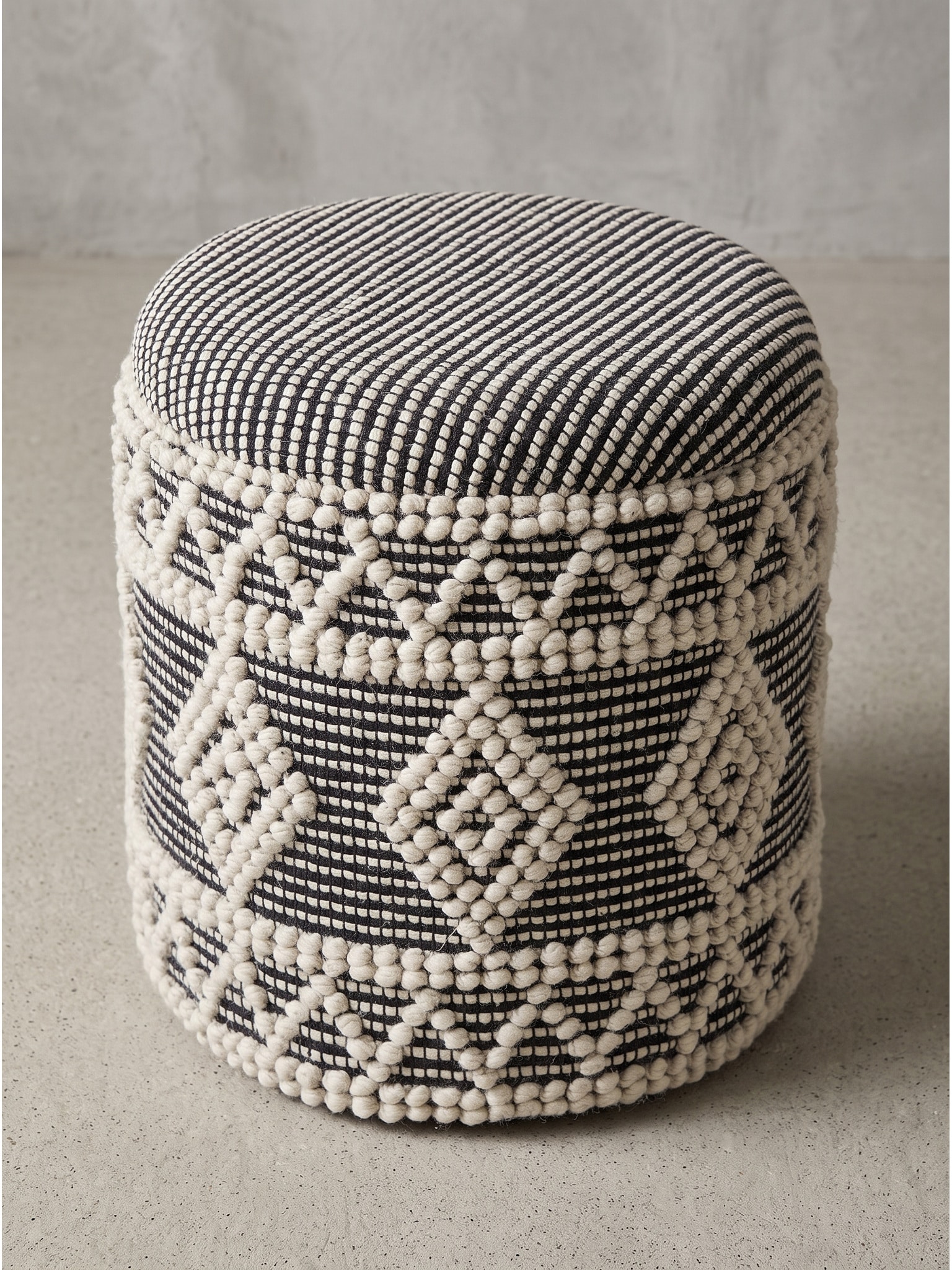 Sitzhocker Stoff mit Rautenstruktur Creme-Schwarz &Oslash; 40x45 cm | Kadima 