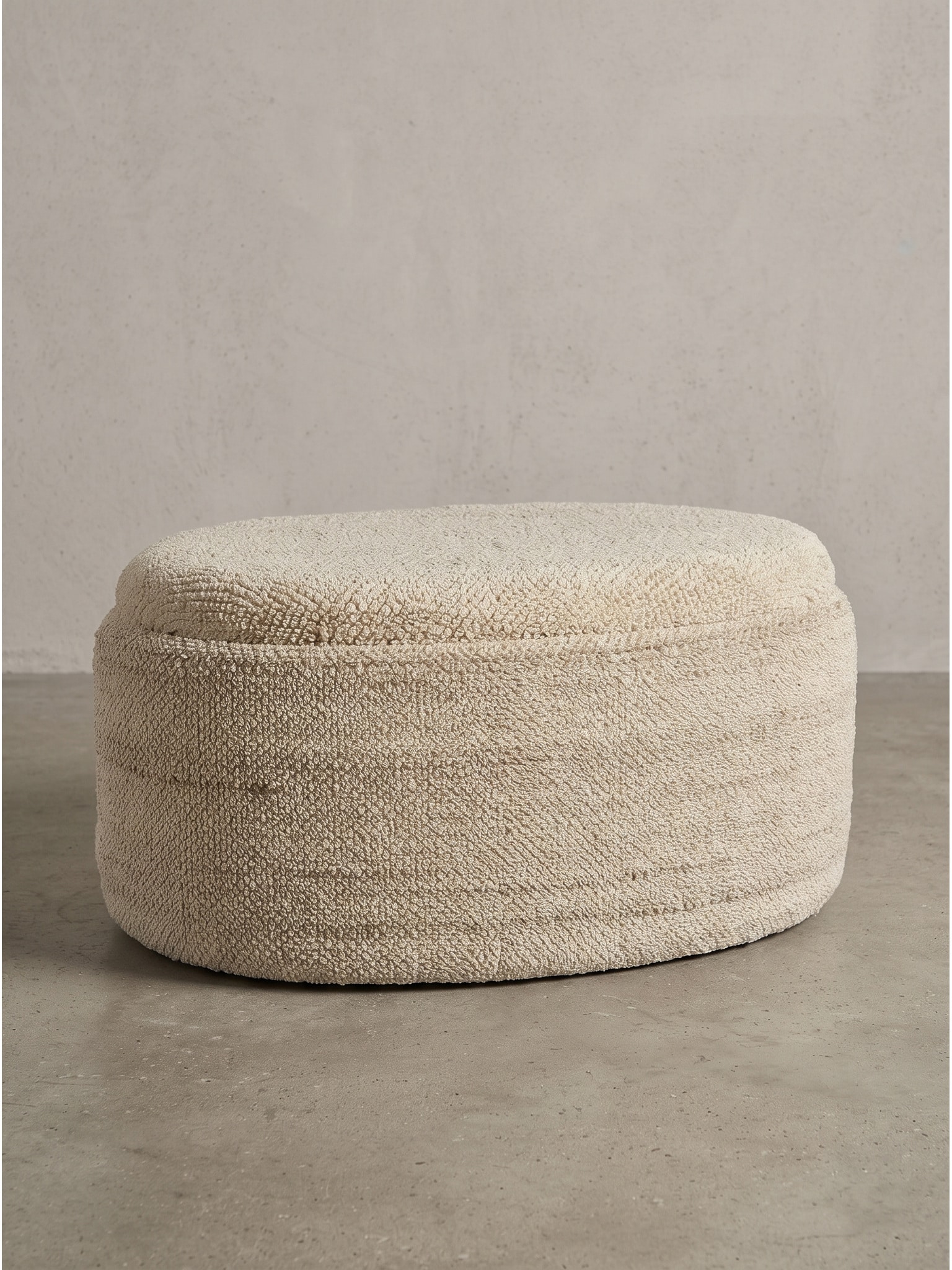 Sitzhocker Wollstoff Sand 81x62x40 cm - COIMBRA | Kadima Design 