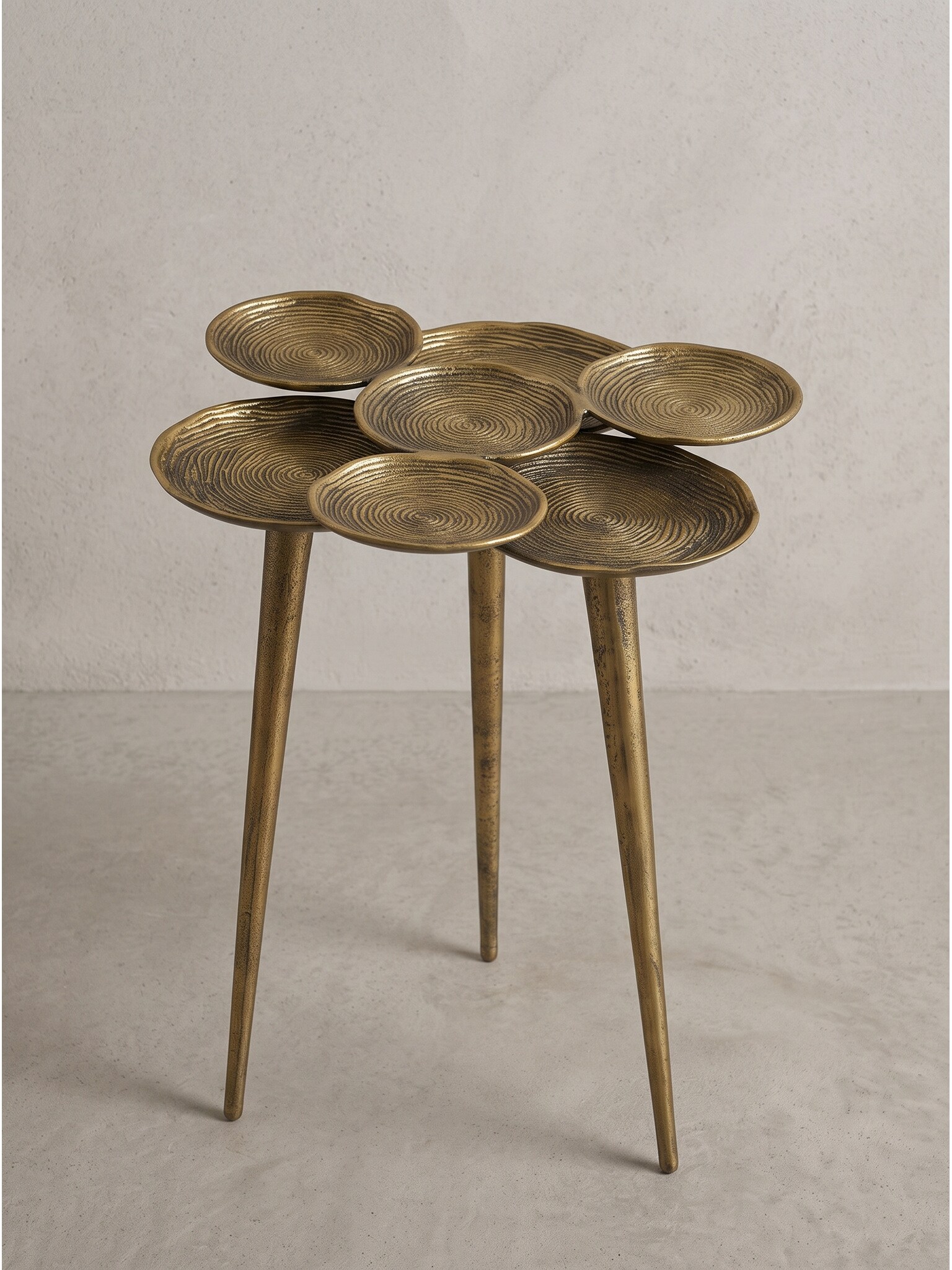Beistelltisch Aluminium Gold &Oslash; 46x55 cm - CARMONA | Kadima Design 