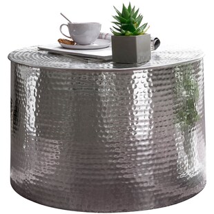 KADIMA DESIGN Orient Couchtisch ENNS: Hammerschlag-Aluminium, 61 cm Durchmesser, silberfarben 