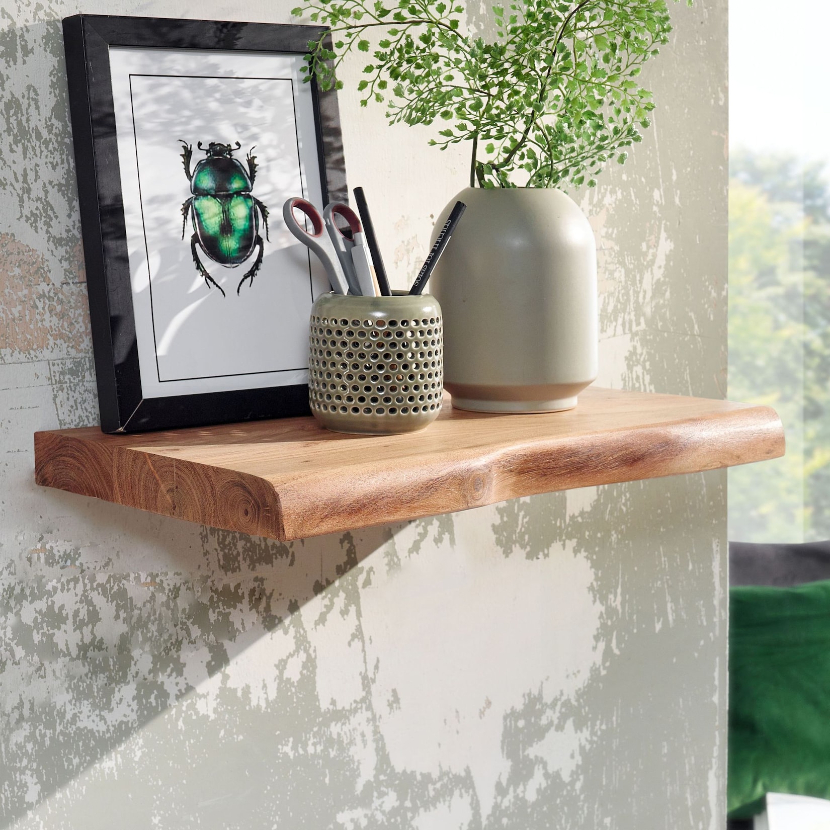 KADIMA DESIGN Rustikales Landhausstil Baumkanten-Wandregal, Handgefertigt aus Massivholz, 40cm
