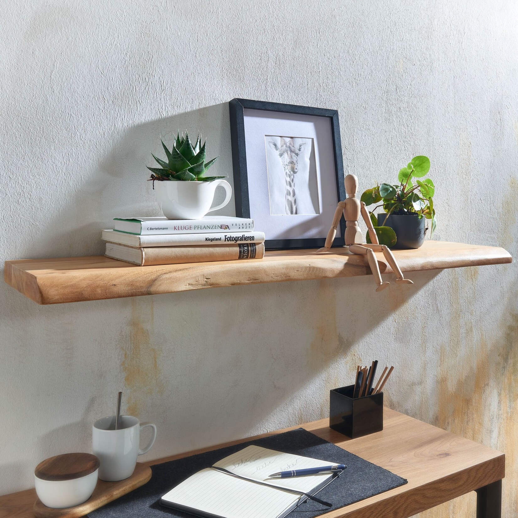 KADIMA DESIGN Rustikales Wandregal, Akazienholz, Baumkante, 100 cm, Handgefertigt