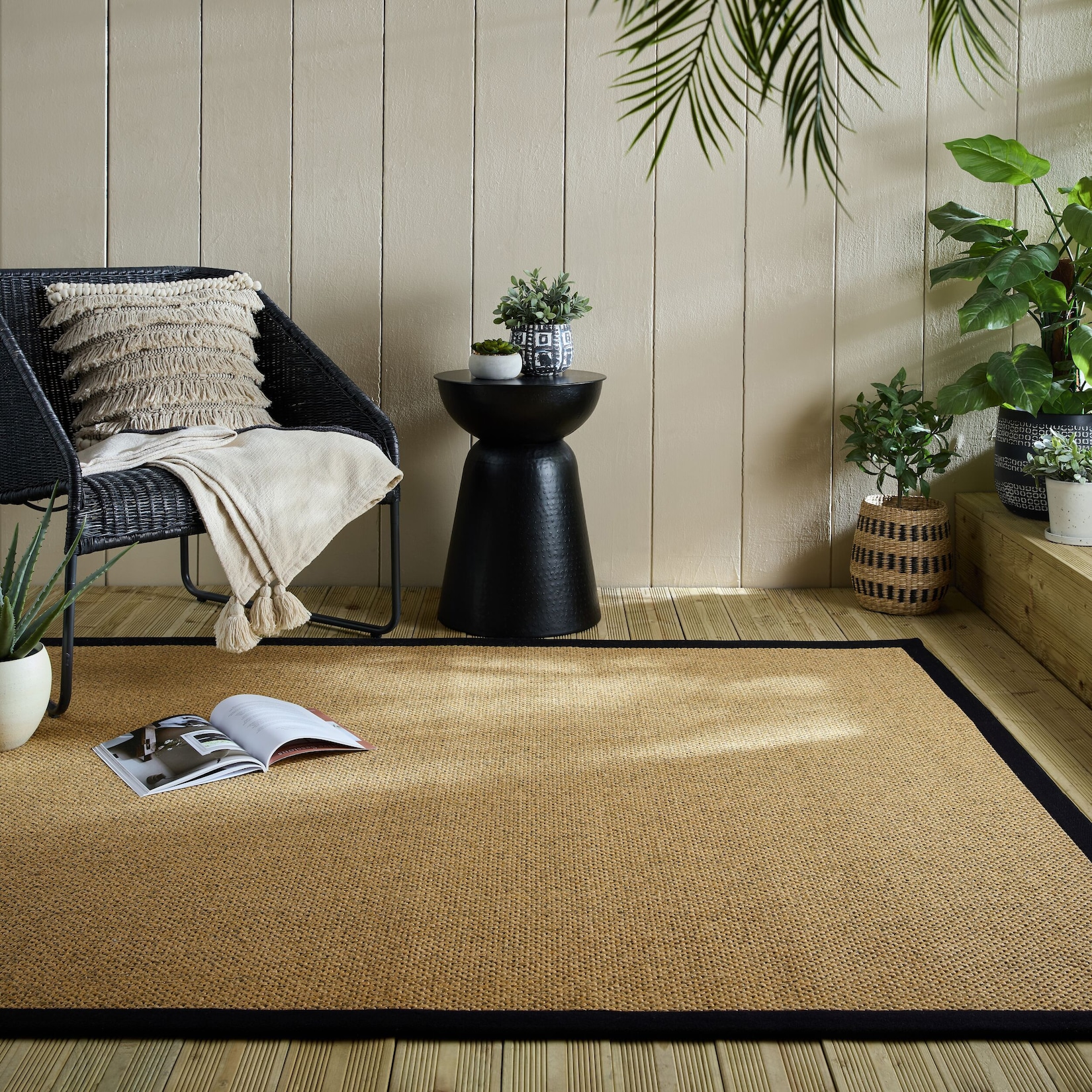 Outdoor-Teppich Bordüre Natur-Schwarz 160 x 230 cm - KEER Kadima