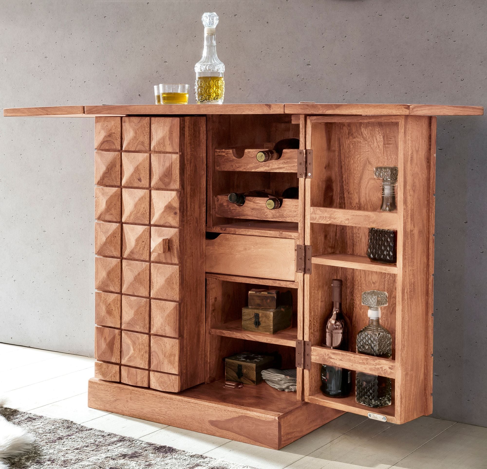 Hausbar aus Massivholz mit Klappfunktion und Stauraum f&uuml;r Flaschen und Gl&auml;ser, Akazie 65x50x91 cm 