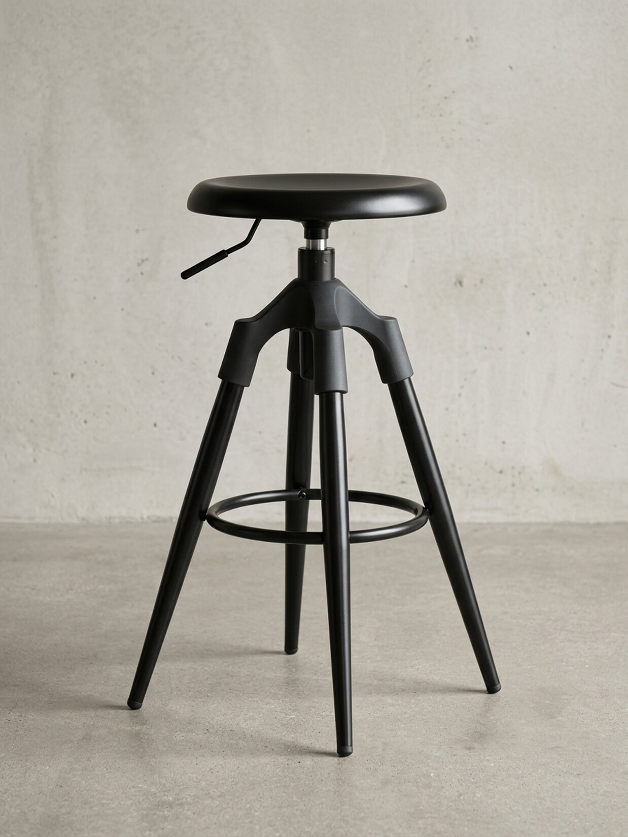 Barhocker – Schwarz Metall, höhenverstellbar, ohne Lehne, 72–80 cm, 100 kg, Industrial-Stil