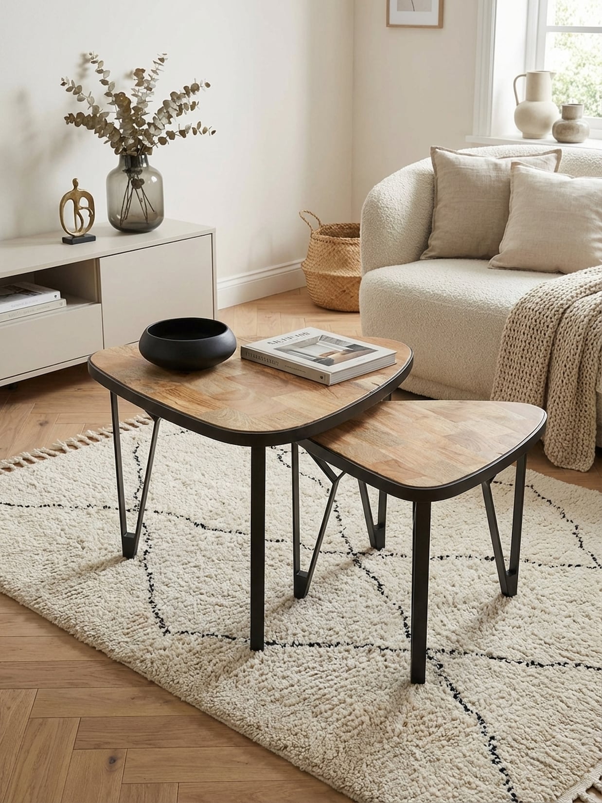 Couchtisch Set – Mango Akazie Massivholz Metall Dreieckig 2-teilig
