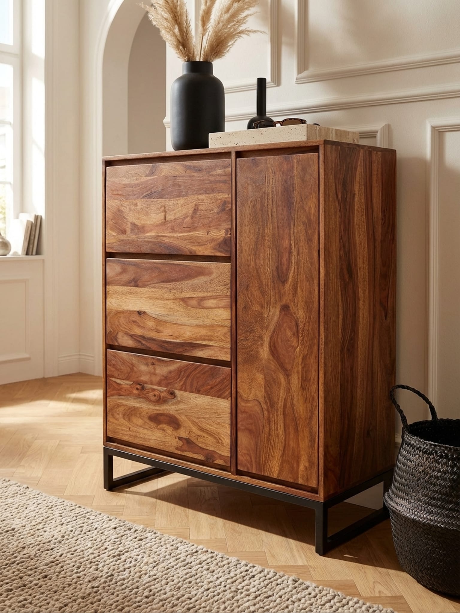 Schuhschrank &ndash; Massivholz, 88x120x40 cm, geschlossen, mit Ablage 