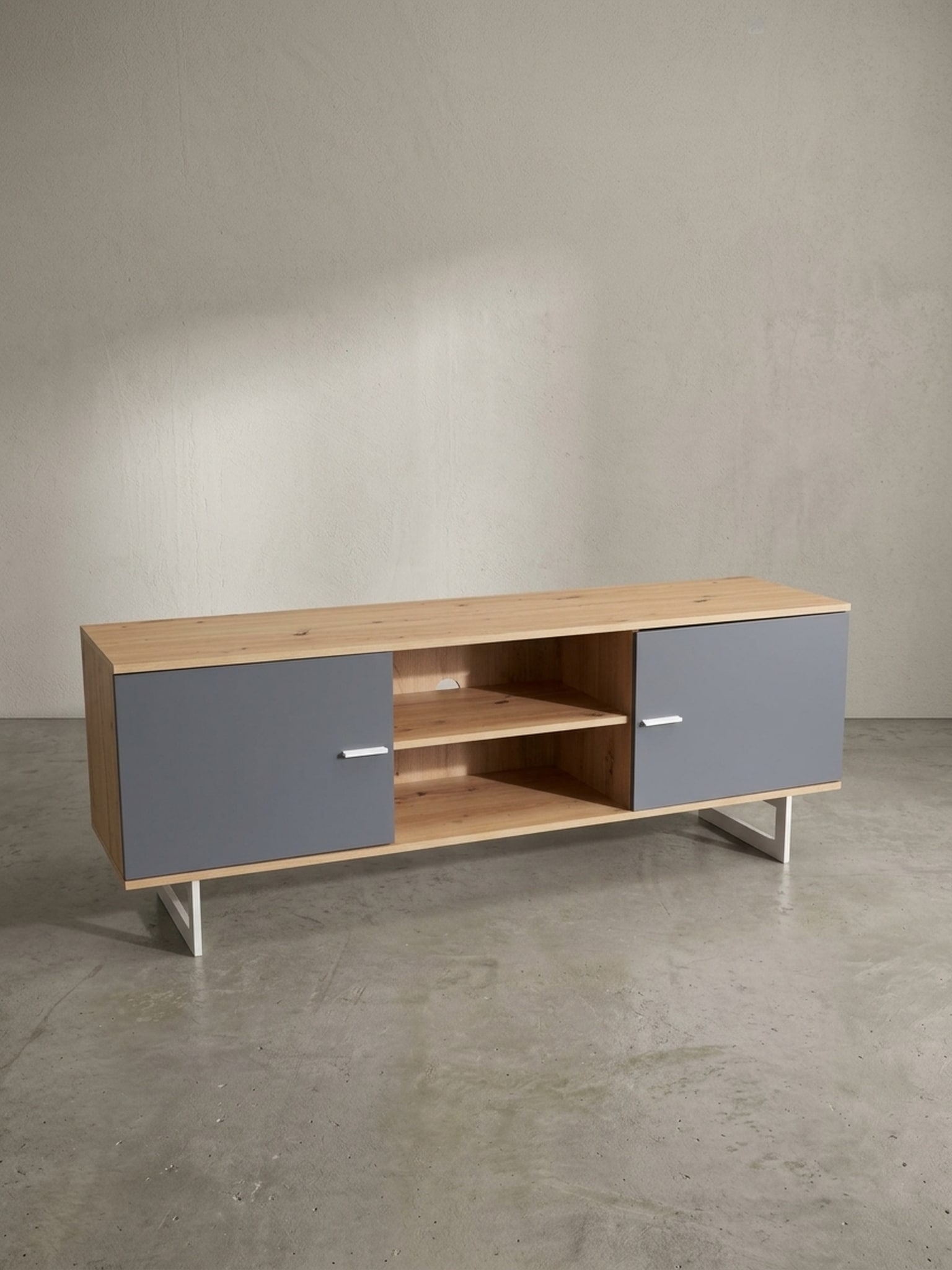 TV-Lowboard mit Eiche-Dekor und 2 T&uuml;ren, modern, Braun-Grau 150x40x55 cm 