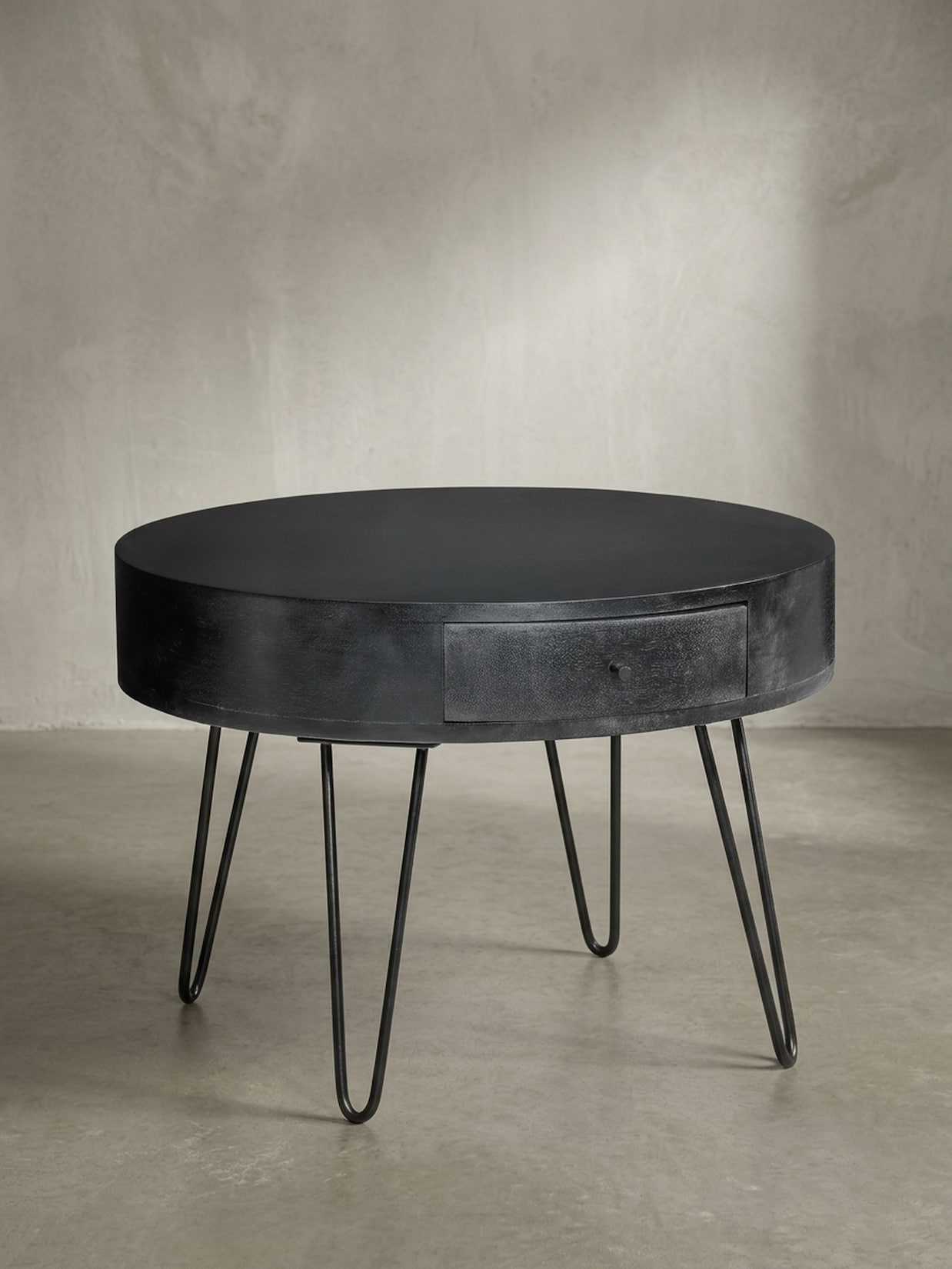 Couchtisch Rund Mango Massivholz Metall, 60x60x43 cm, mit Schublade, Stauraum und Haarnadelbeinen