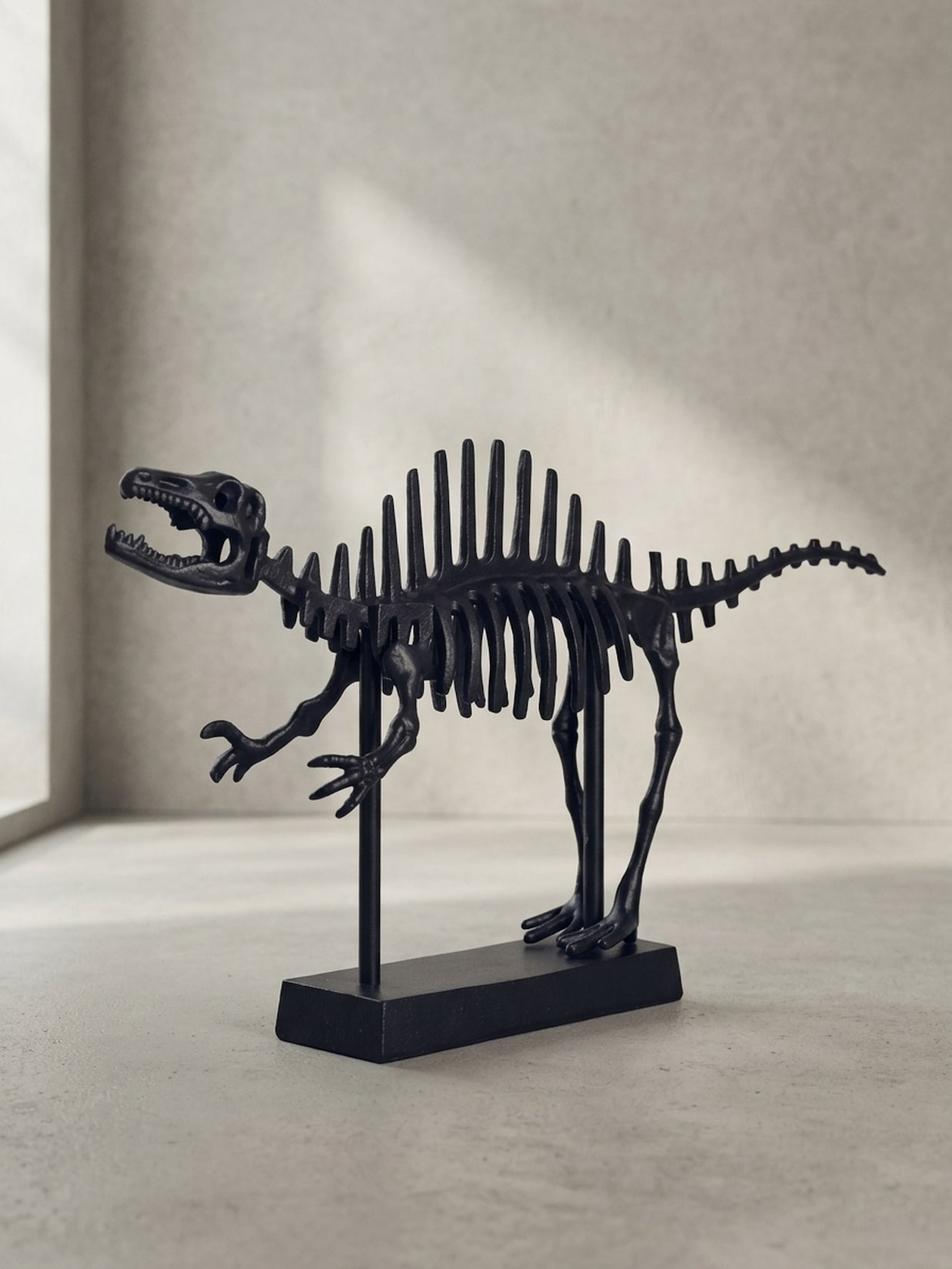 Dekofigur T-Rex Aluminium Schwarz 62 cm mit Sockel
