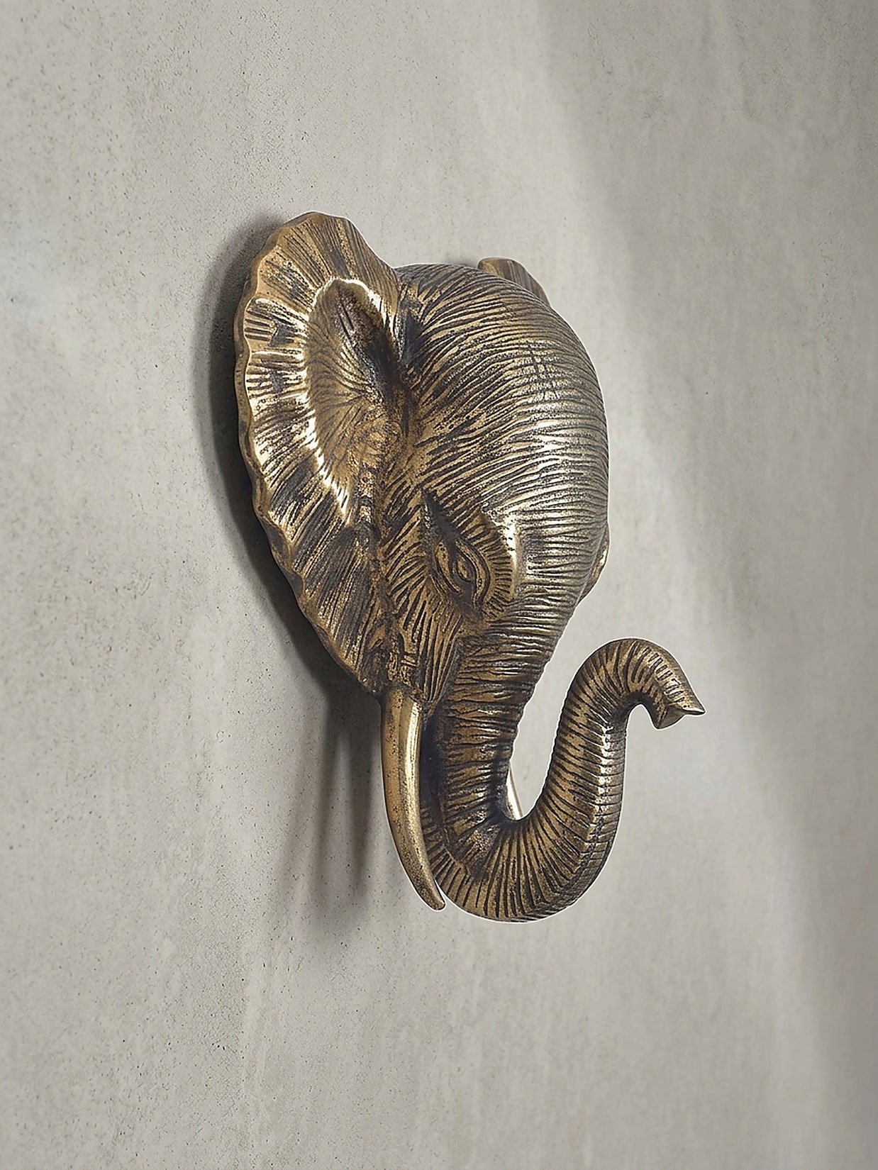 Wanddeko Elefant Aluminium goldfarben 41 cm im afrikanischen Stil