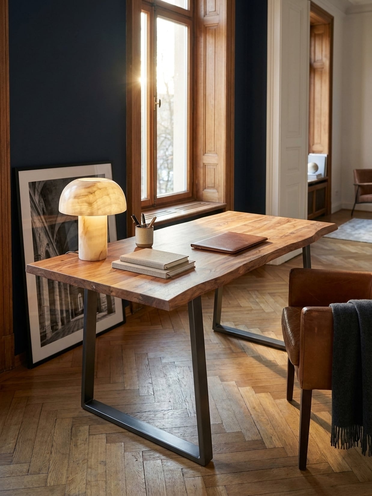 Schreibtisch Massivholz Baumkante mit Trapezgestell, Akazie 180x90x76 cm