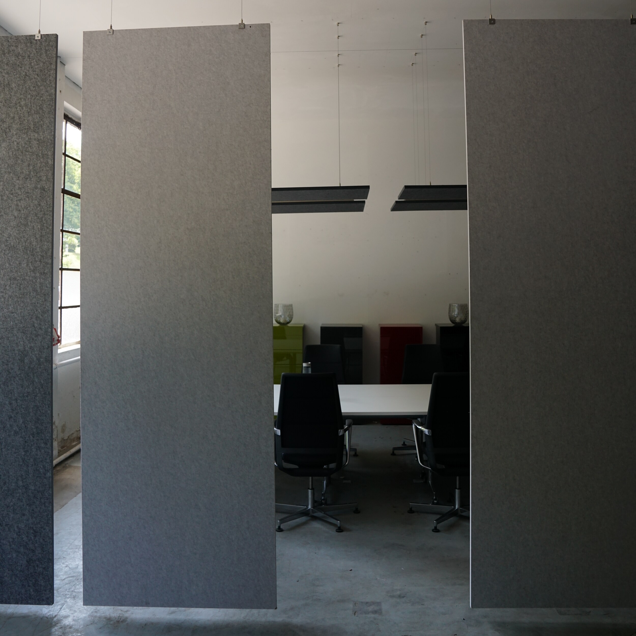 baffel panel-Set - Deckentr&auml;ger Farbe: lichtgrau, Gr&ouml;&szlig;e: 50x300x2,5cm 